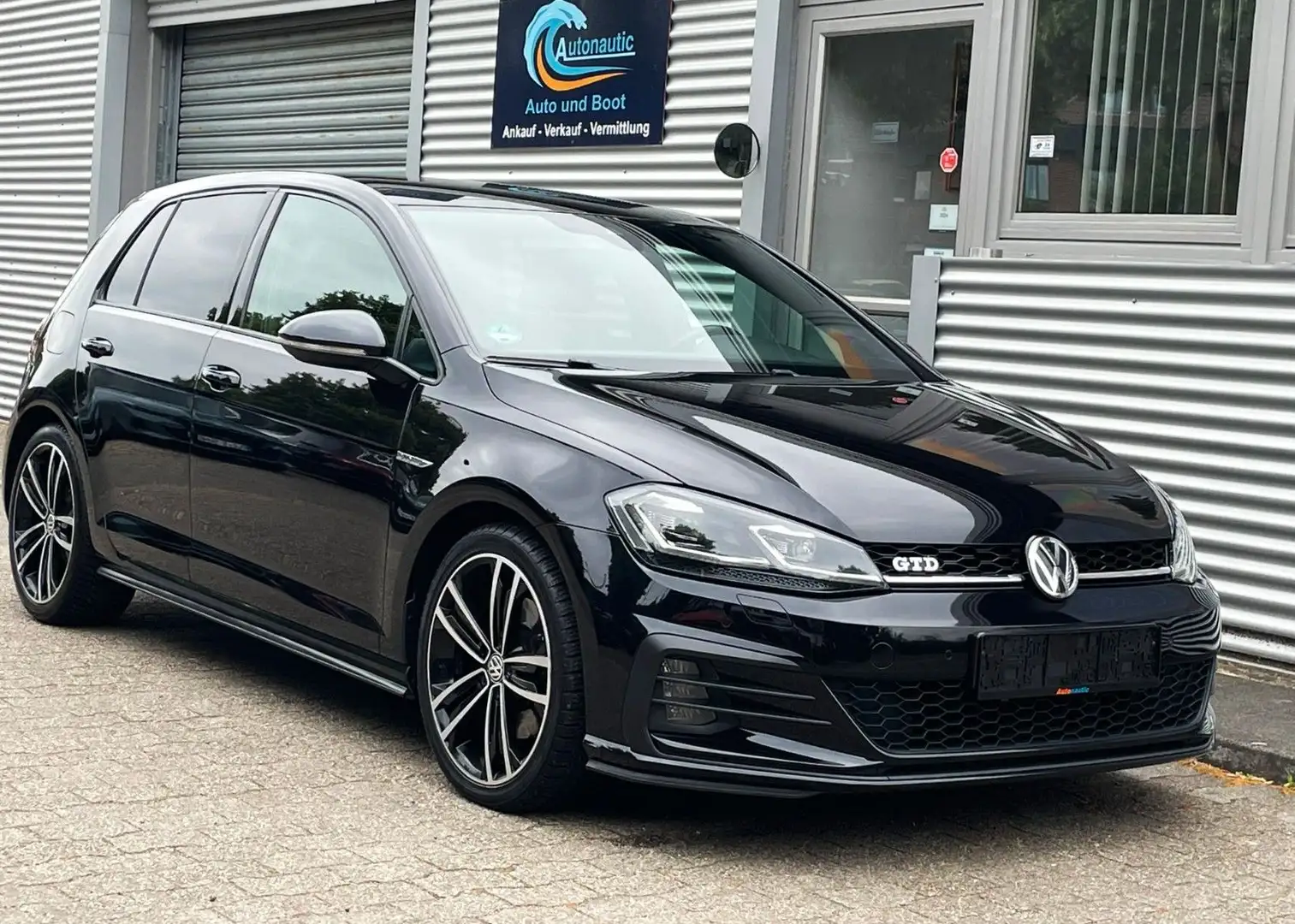 Volkswagen Golf GOLF 7 GTD DSG NAVI CAM LEDER SOUND LED ACC 18'' Schwarz - 1