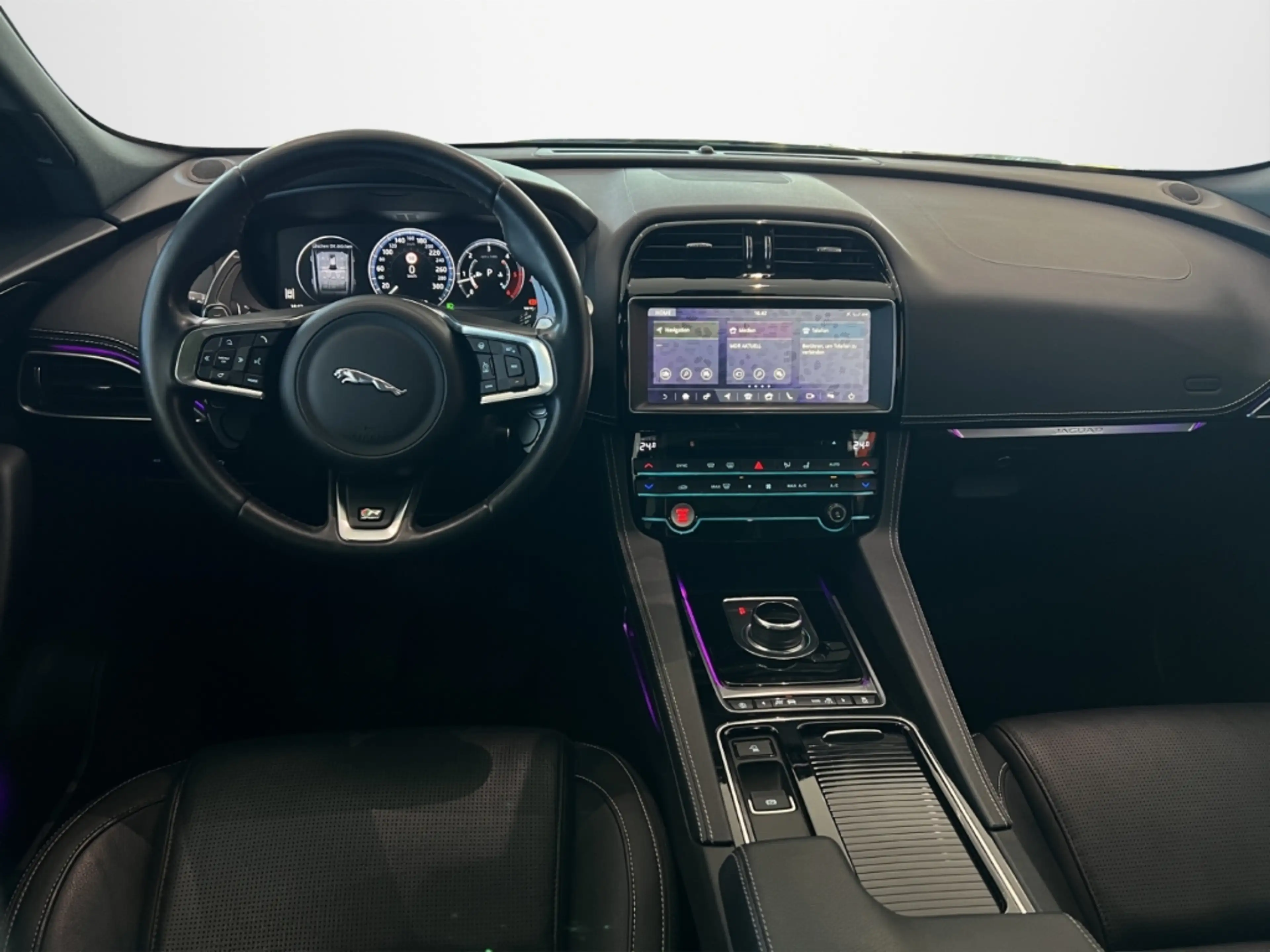 Jaguar F-Pace 3.0l v6 R-Sport AWD/Keyless/SitzHz — photo 15