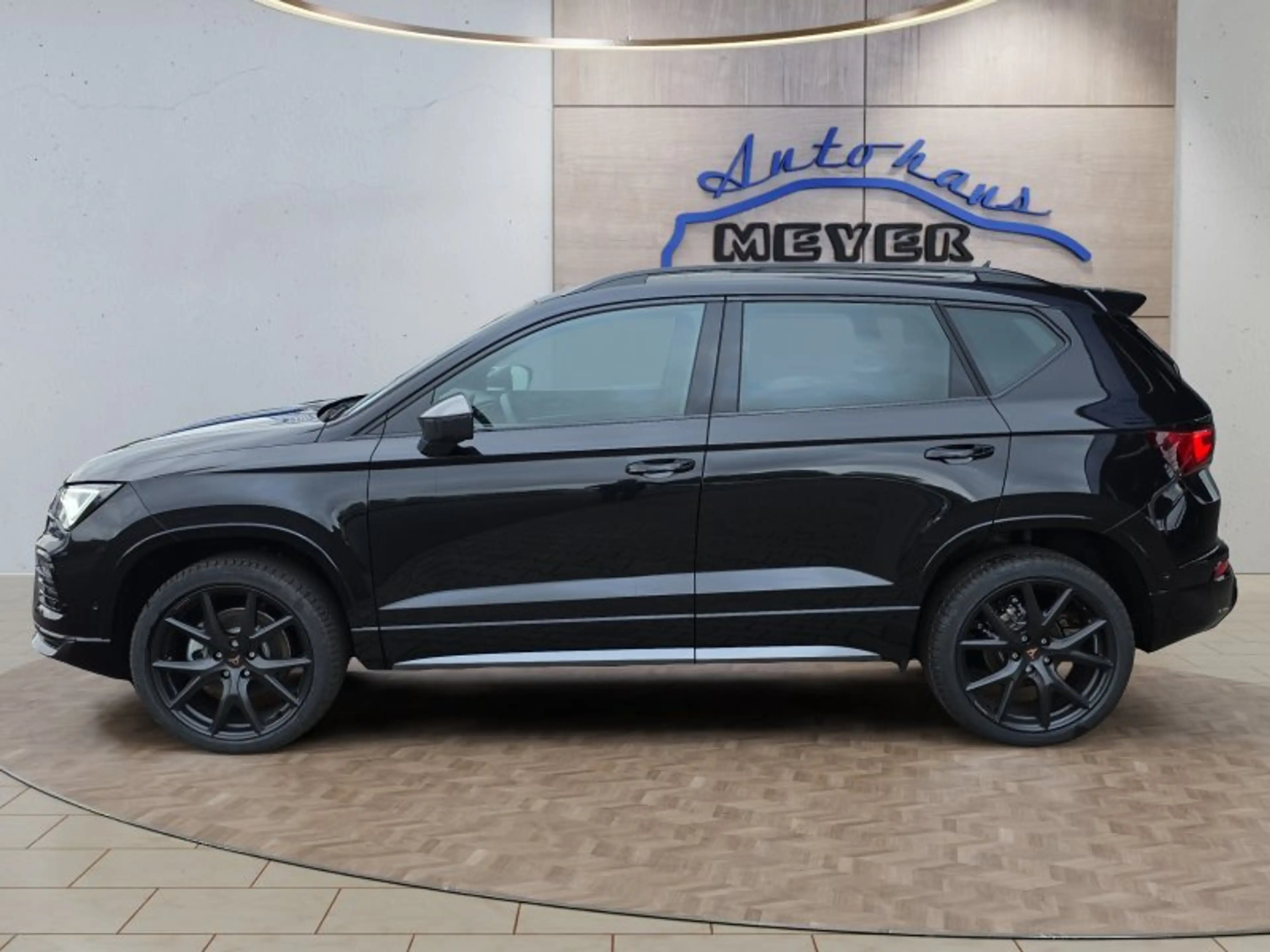 CUPRA Ateca 1,5TSI DSG 5*J.Gar/AHK/Leder/Navi/el.Klappe   ** — photo 2