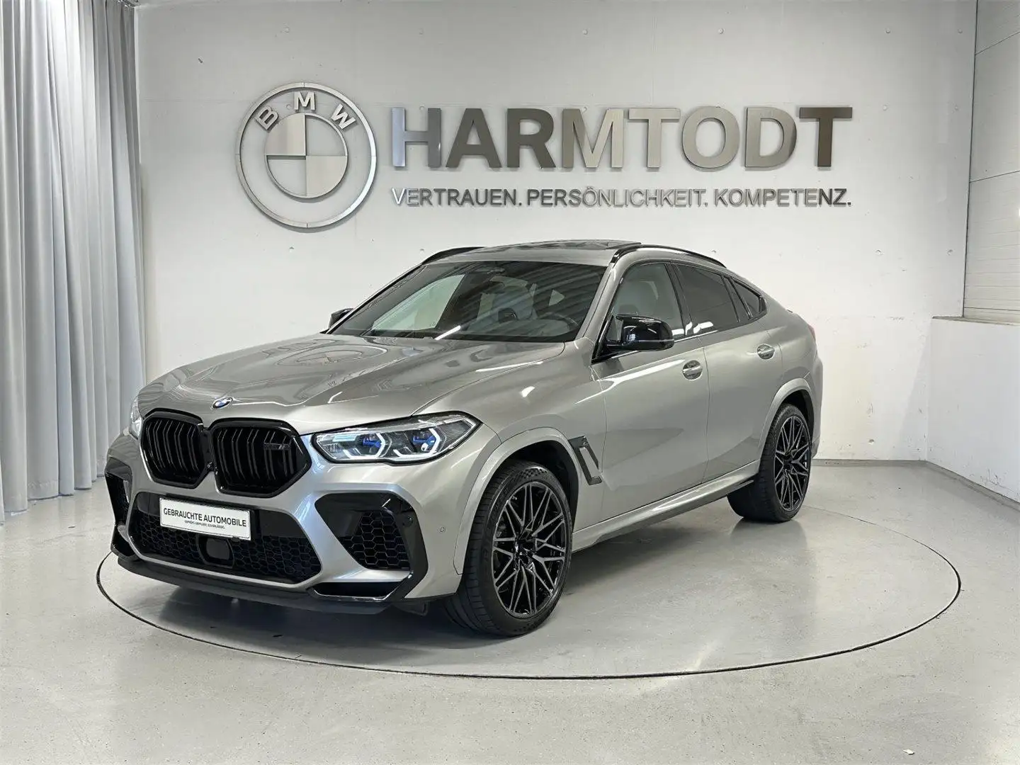 BMW X6 M Grau - 1