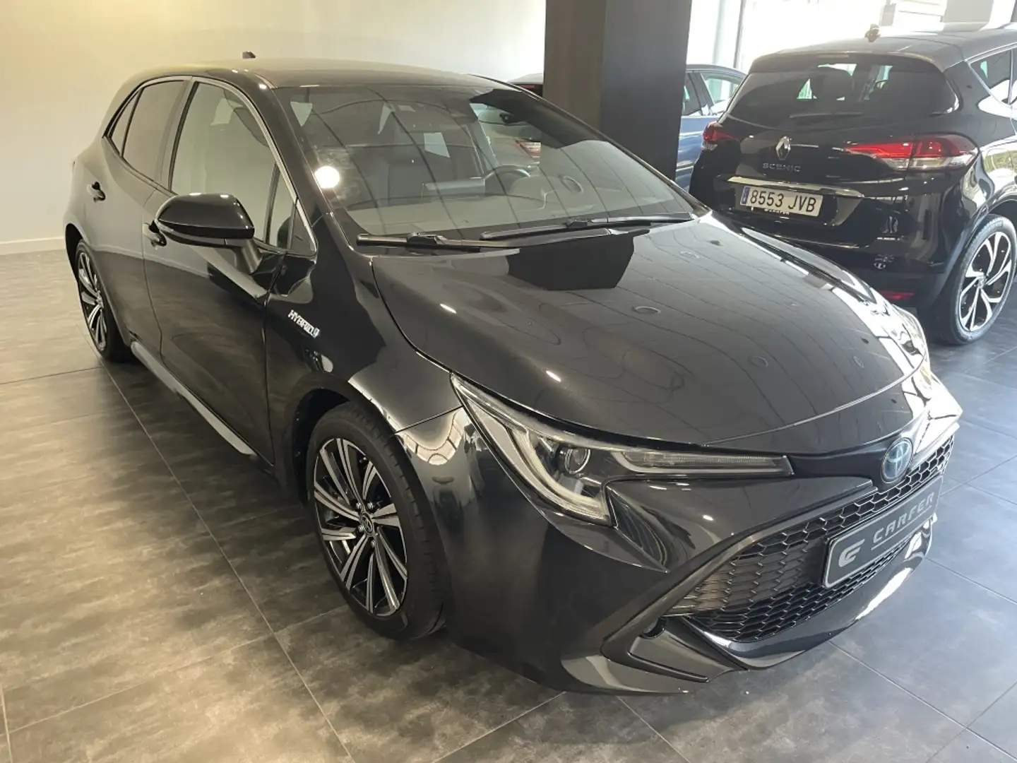 Toyota Corolla 180H Style Noir - 2