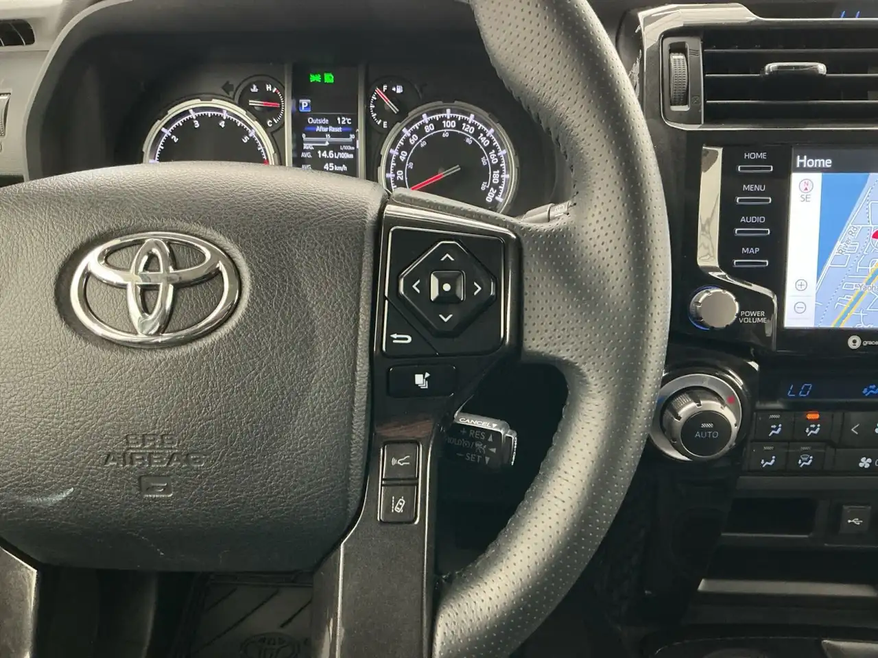 Toyota 4-Runner снимка Toyota 4-Runner