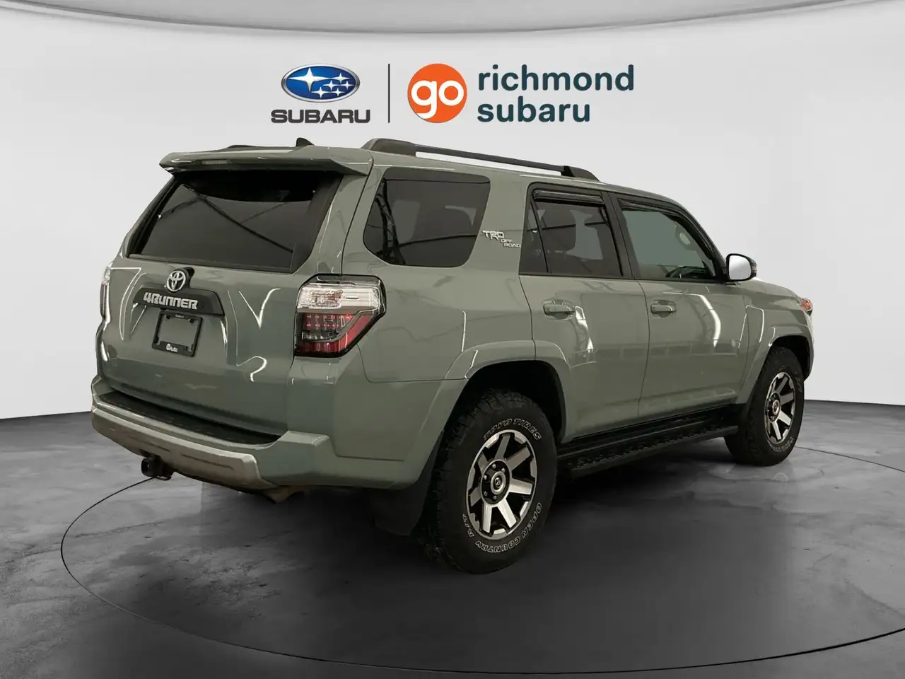 Toyota 4-Runner снимка Toyota 4-Runner