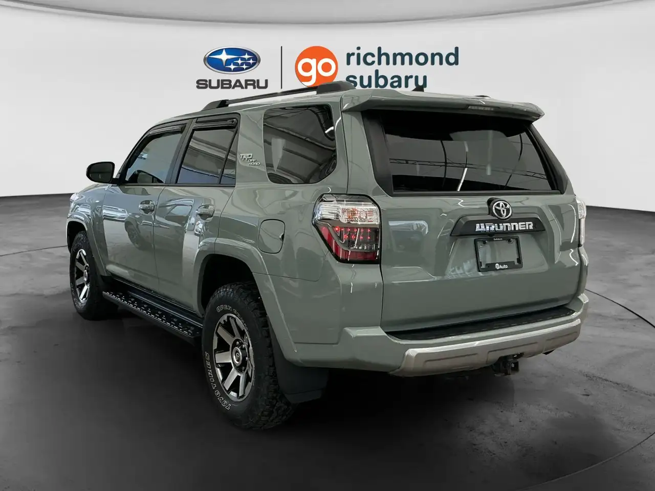 Toyota 4-Runner снимка Toyota 4-Runner