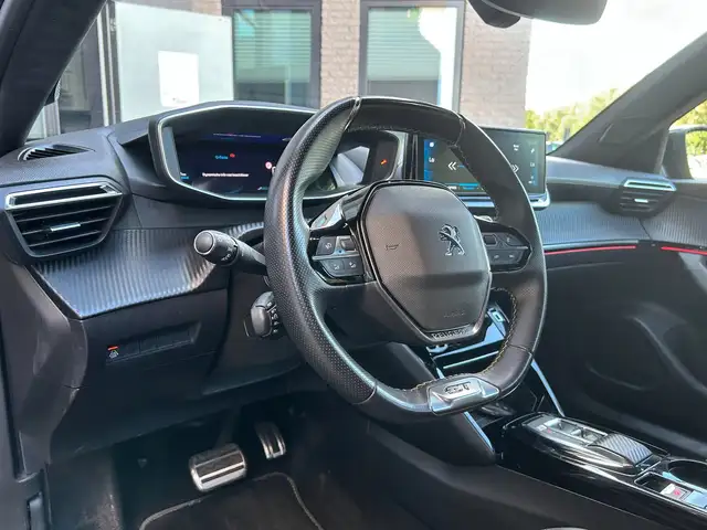 Peugeot 2008 view 5