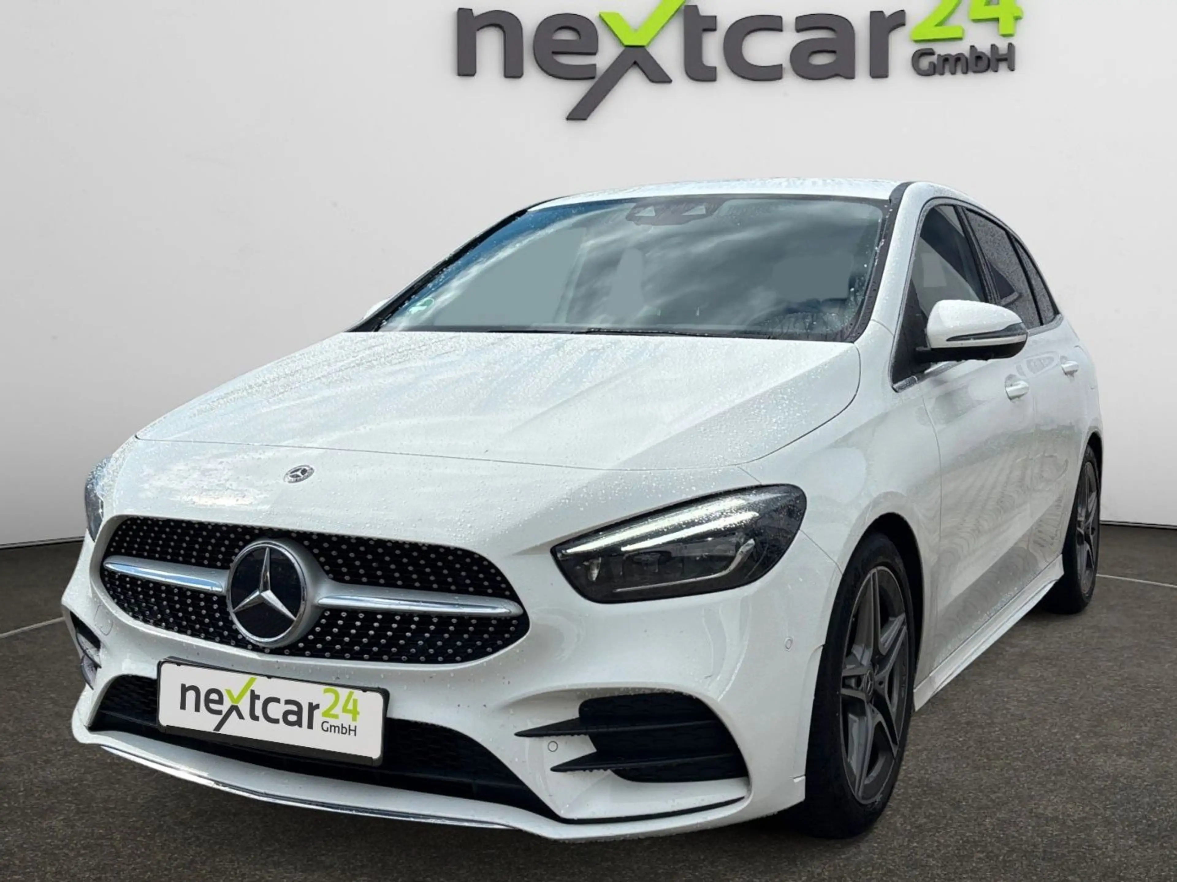 Mercedes-Benz B 250 AMG-LINE|MBUX|ALCANATRA|