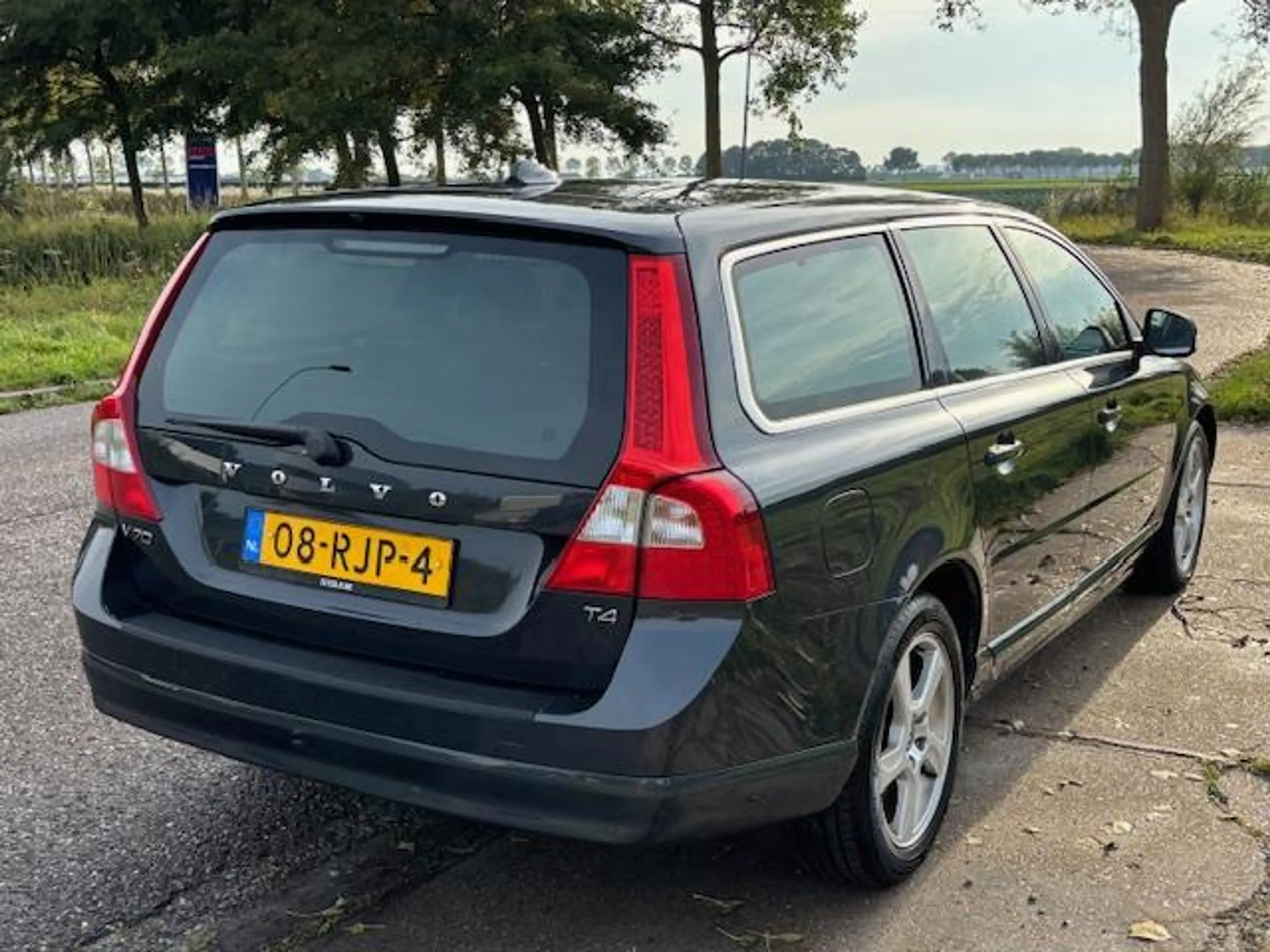 Volvo V70 1.6 T4 Momentum Automaat ECC Audio/CD Navigatie LM — photo 15