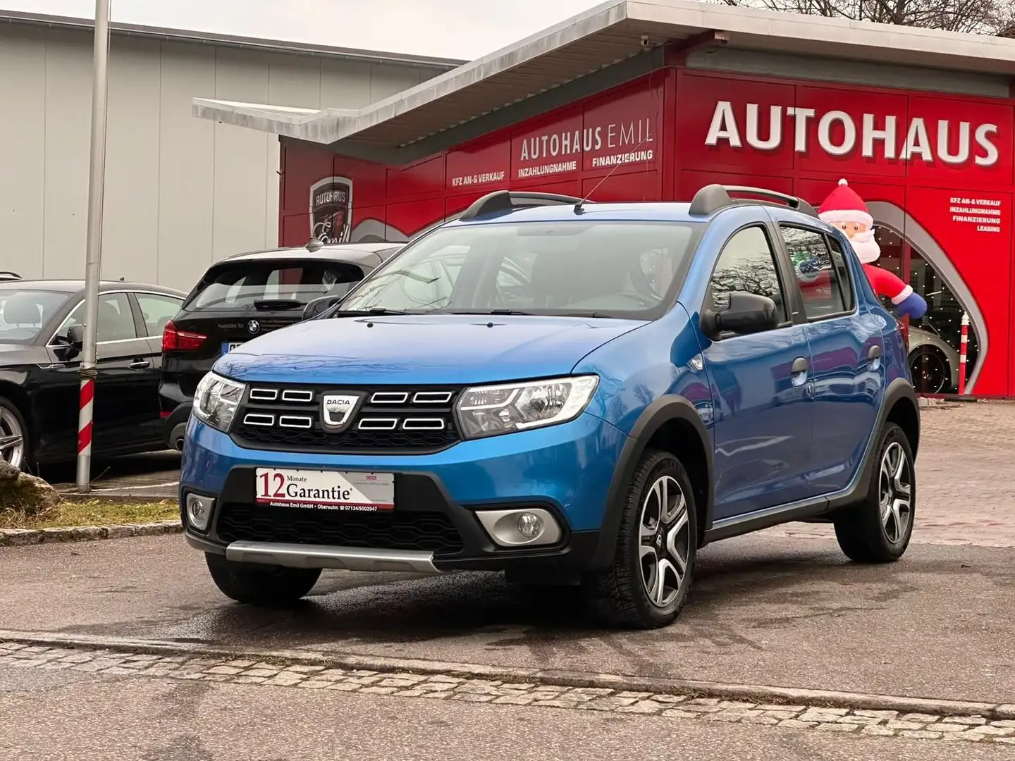 Dacia Sandero Stepway Celebration Blau - 1