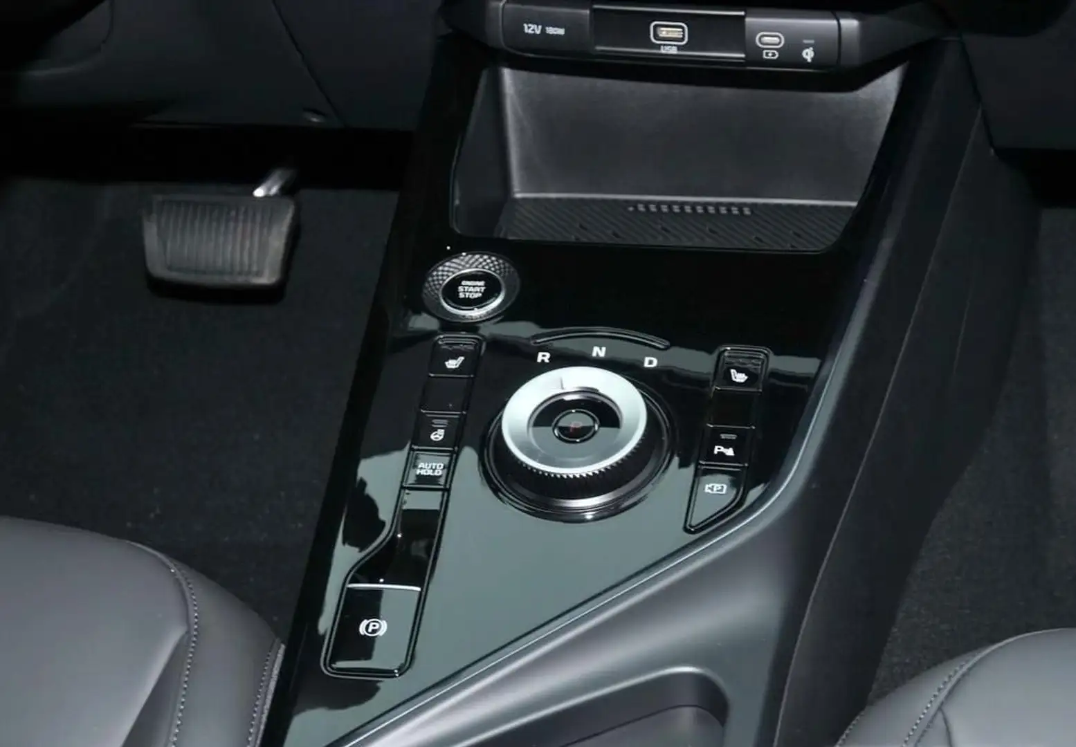 Kia Niro Niro 1.6 GDI  2WD OPF Aut. Weiß - 2