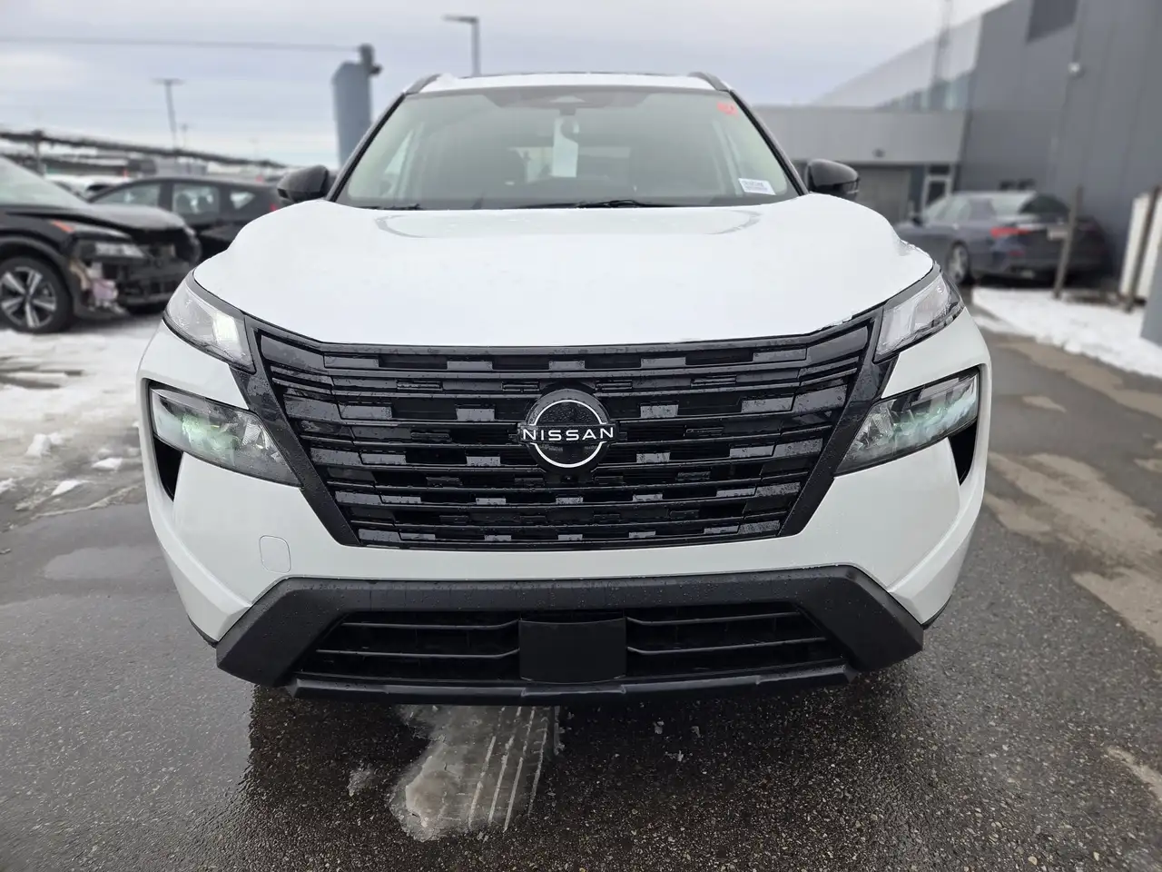 Nissan Rogue снимка Nissan Rogue