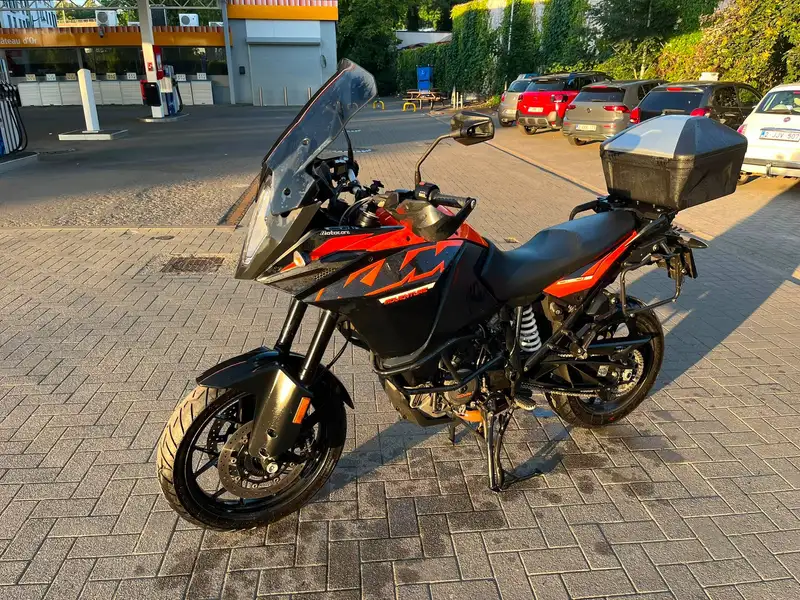 KTM 1090 ADVENTURE