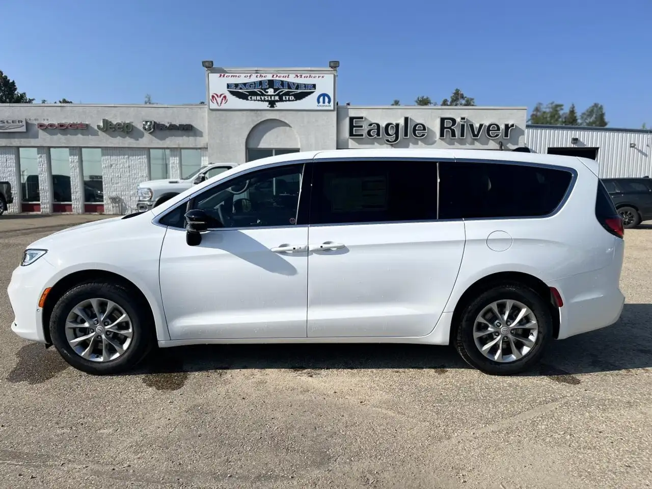 Chrysler Pacifica photo Chrysler Pacifica
