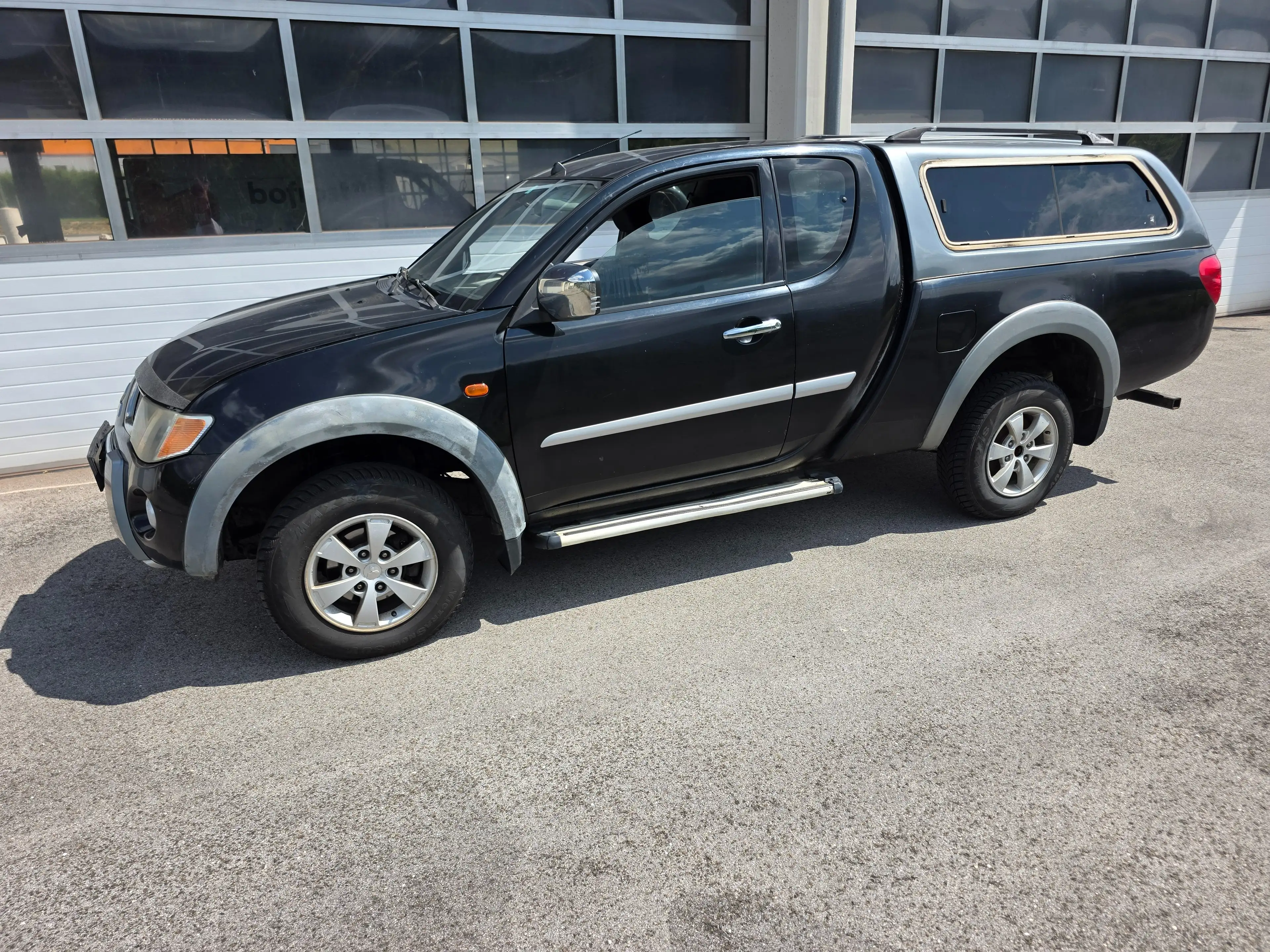 Mitsubishi L200