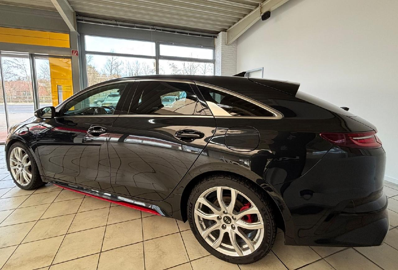 Kia ProCeed / pro_cee'd GT — photo 6