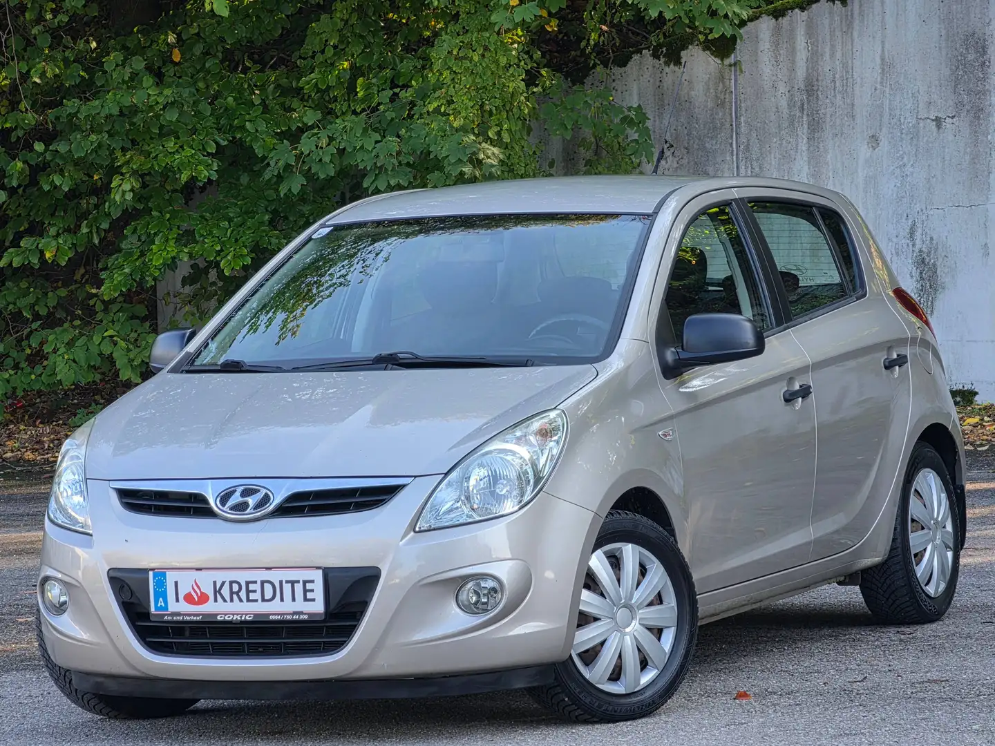 Hyundai i20 Klima* Parksensoren* Neues Pickerl* 142.000 Km* Grau - 1
