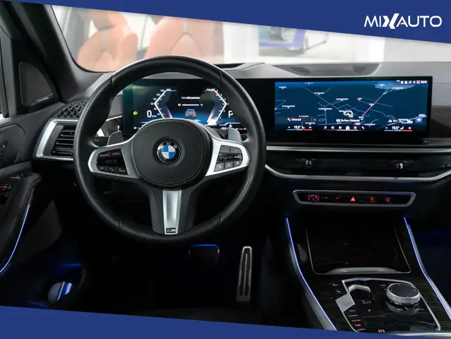 BMW X5 view 11