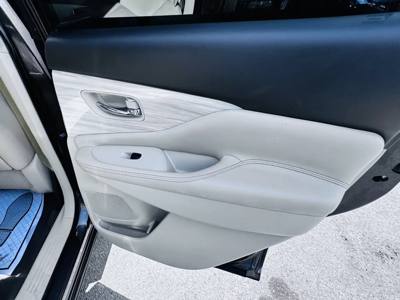 Nissan Murano снимка Nissan Murano