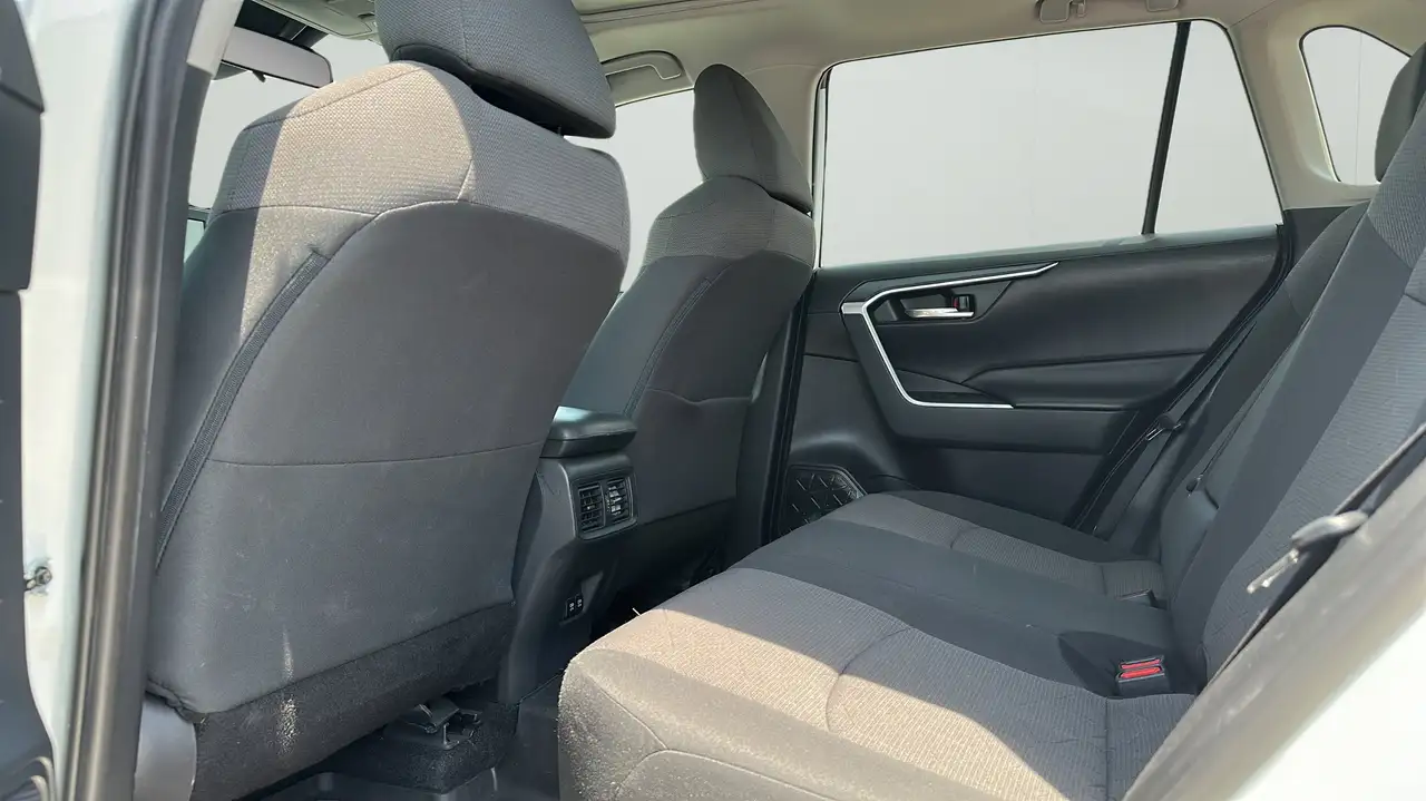 Toyota RAV 4 снимка Toyota RAV 4