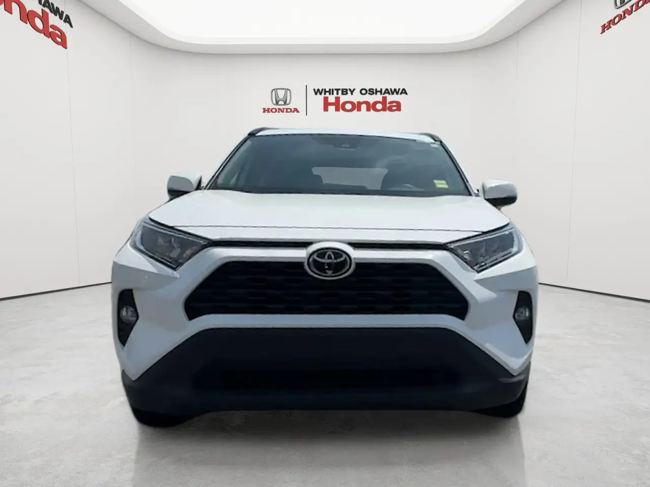 Toyota RAV 4 снимка Toyota RAV 4