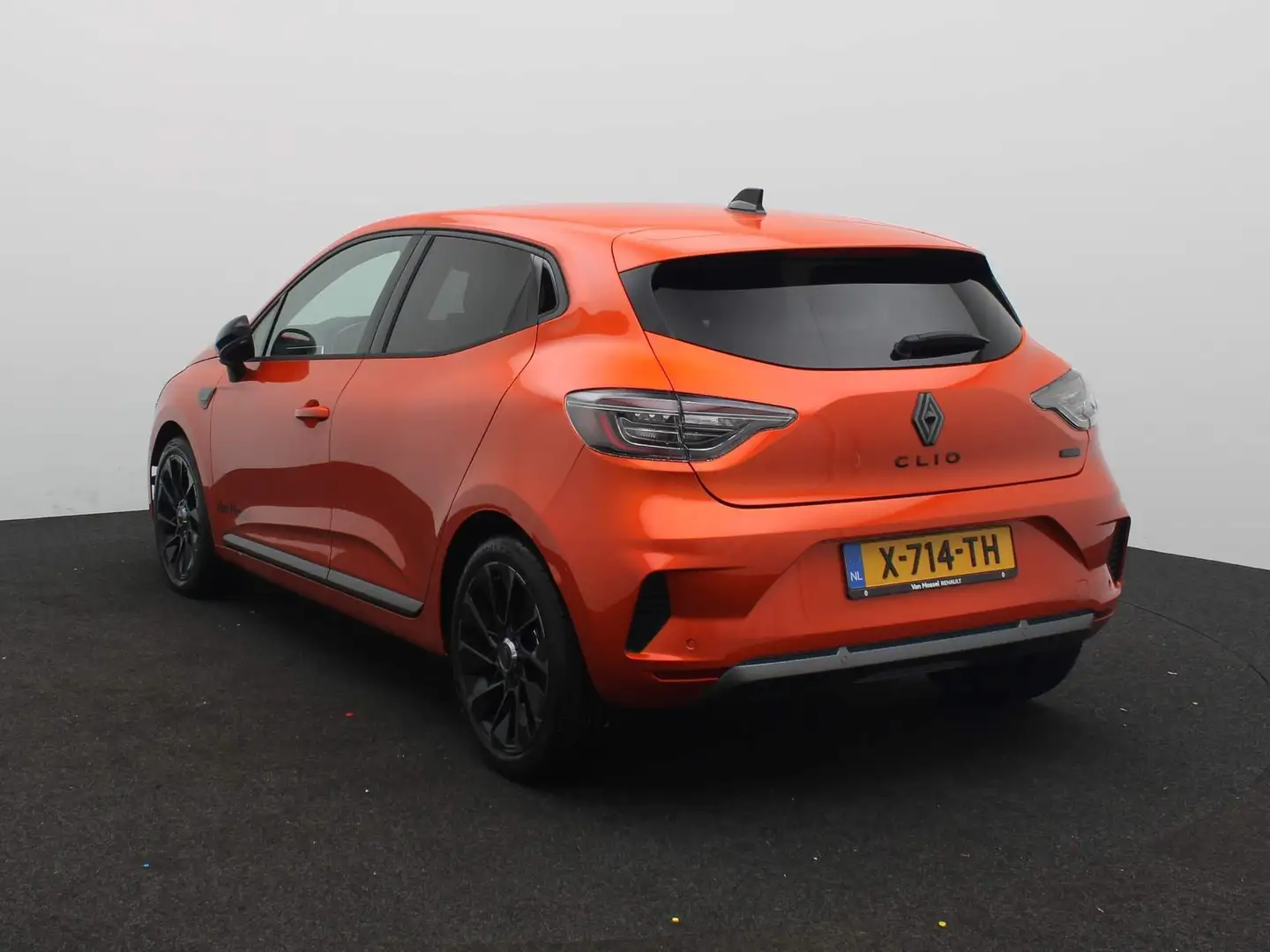 Renault Clio 1.6 E-Tech Full Hybrid 145 esprit Alpine | Demo Naranja - 2