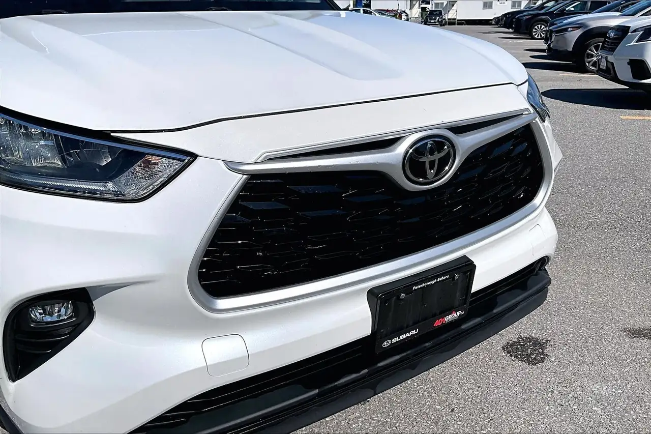 Toyota Highlander снимка Toyota Highlander
