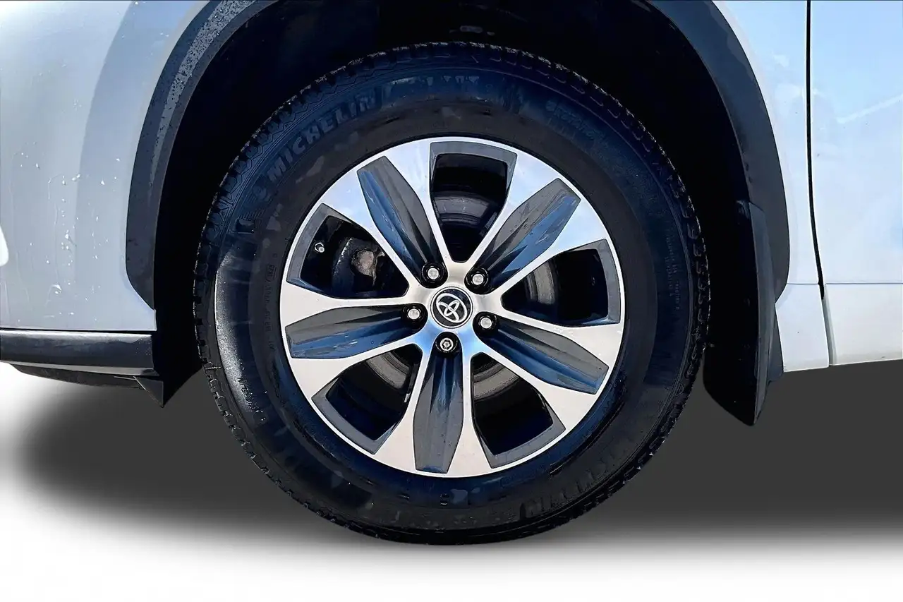 Toyota Highlander снимка Toyota Highlander