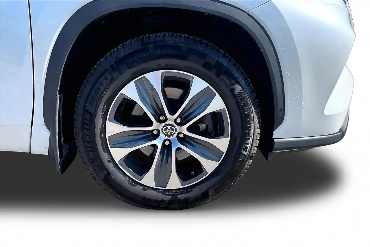 Toyota Highlander снимка Toyota Highlander