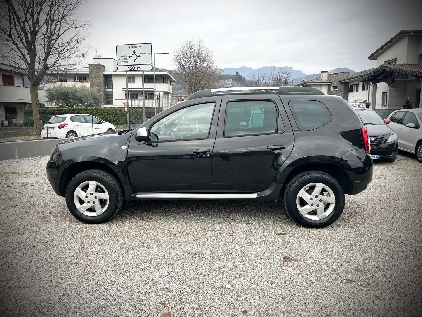 Dacia Duster 1.6 Laureate 4x2 110cv Nero - 2