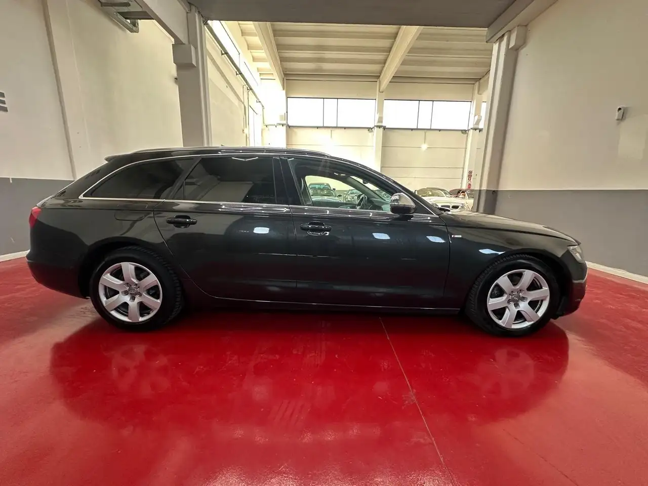 Audi A6 Avant 3.0 TDI 204 ch Advanced • Boîte auto Multitronic • Cuir / Alcantara - Radar AV/AR