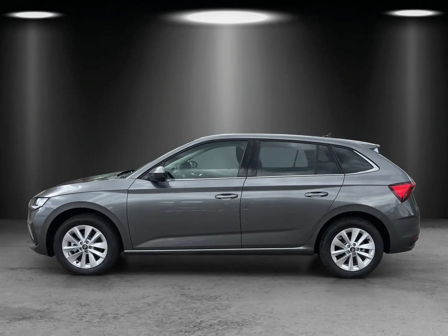 Skoda Scala Selection 1,0 TSI 85 kW DSG Gris - 2