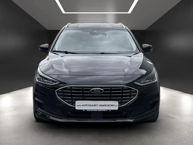 Ford Focus view 8