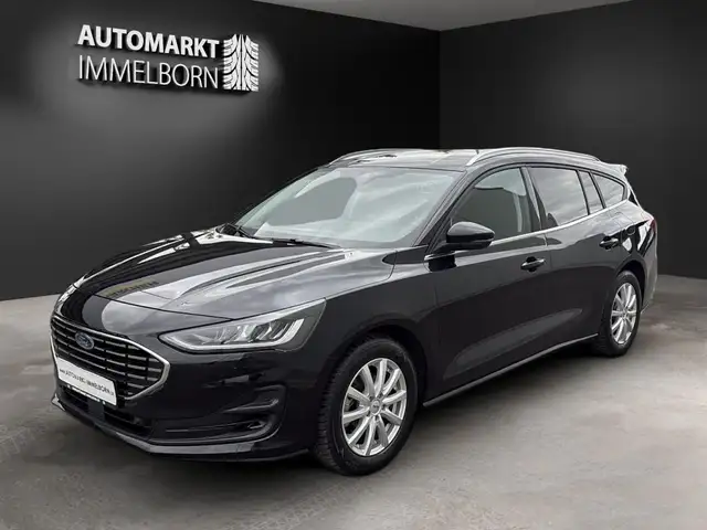 Ford Focus view 4