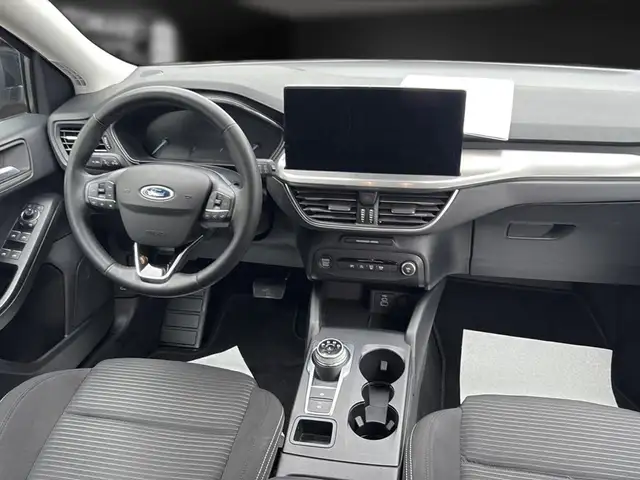 Ford Focus view 14