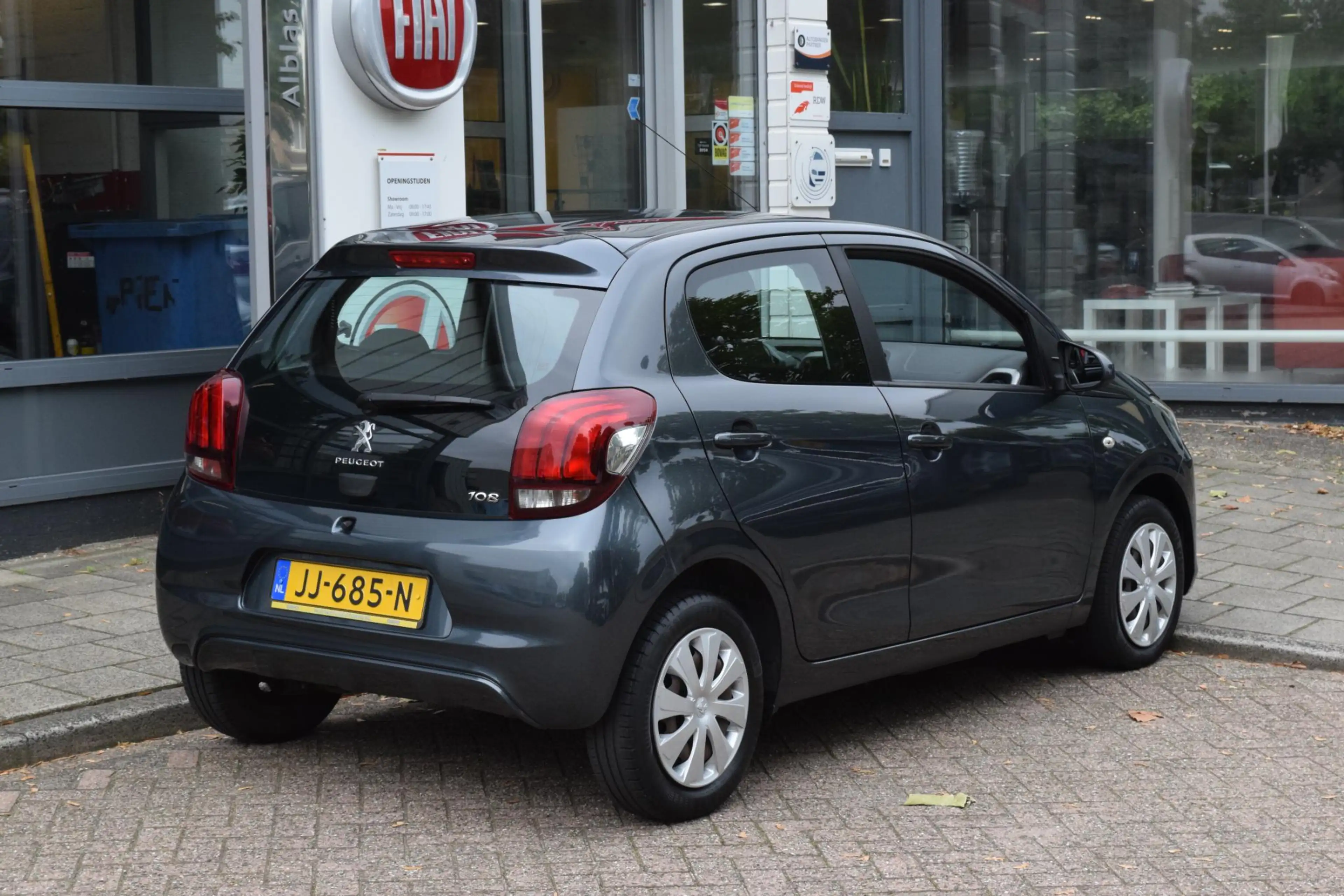 Peugeot 108 1.0 e-VTi Active — photo 4