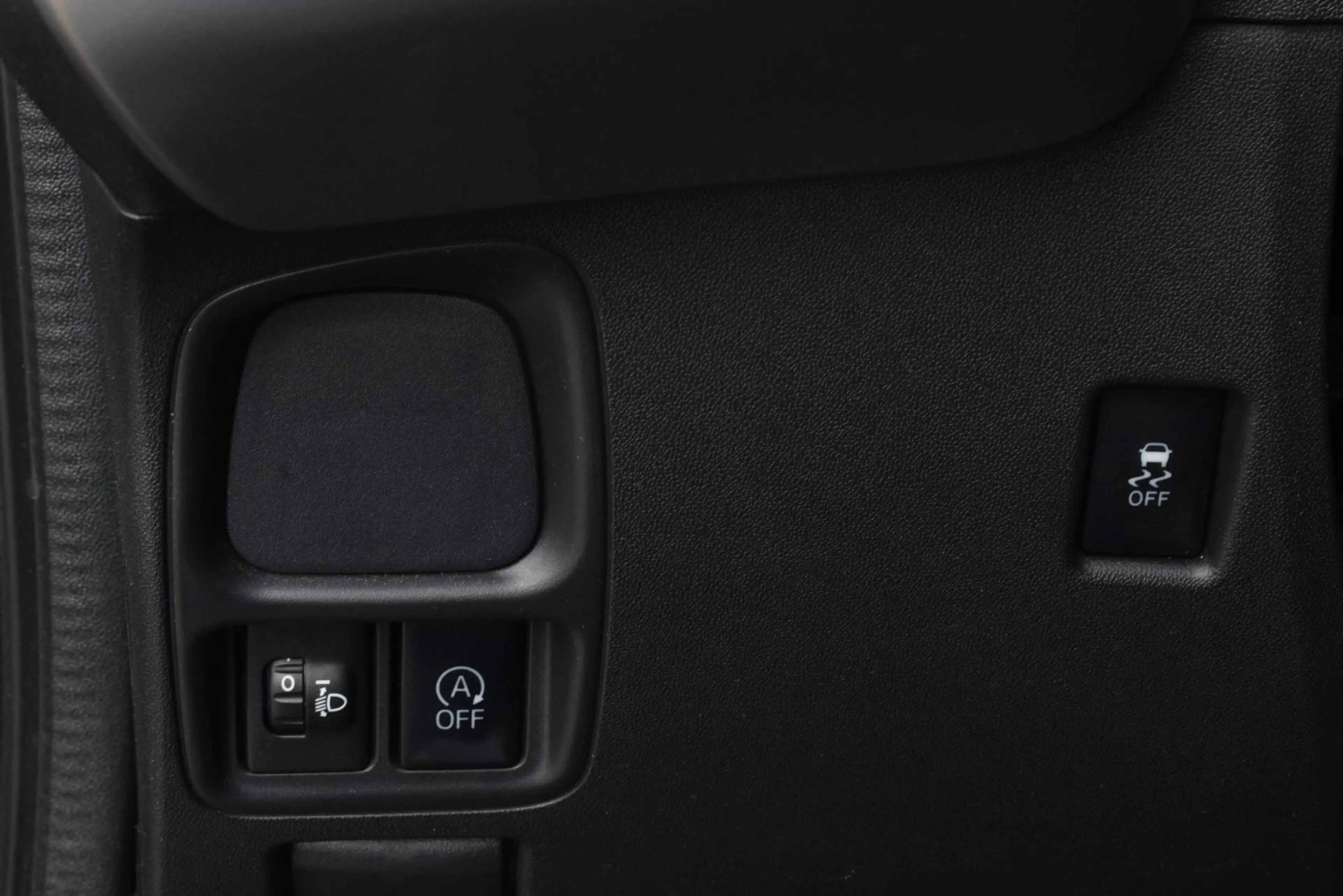 Peugeot 108 1.0 e-VTi Active — photo 23