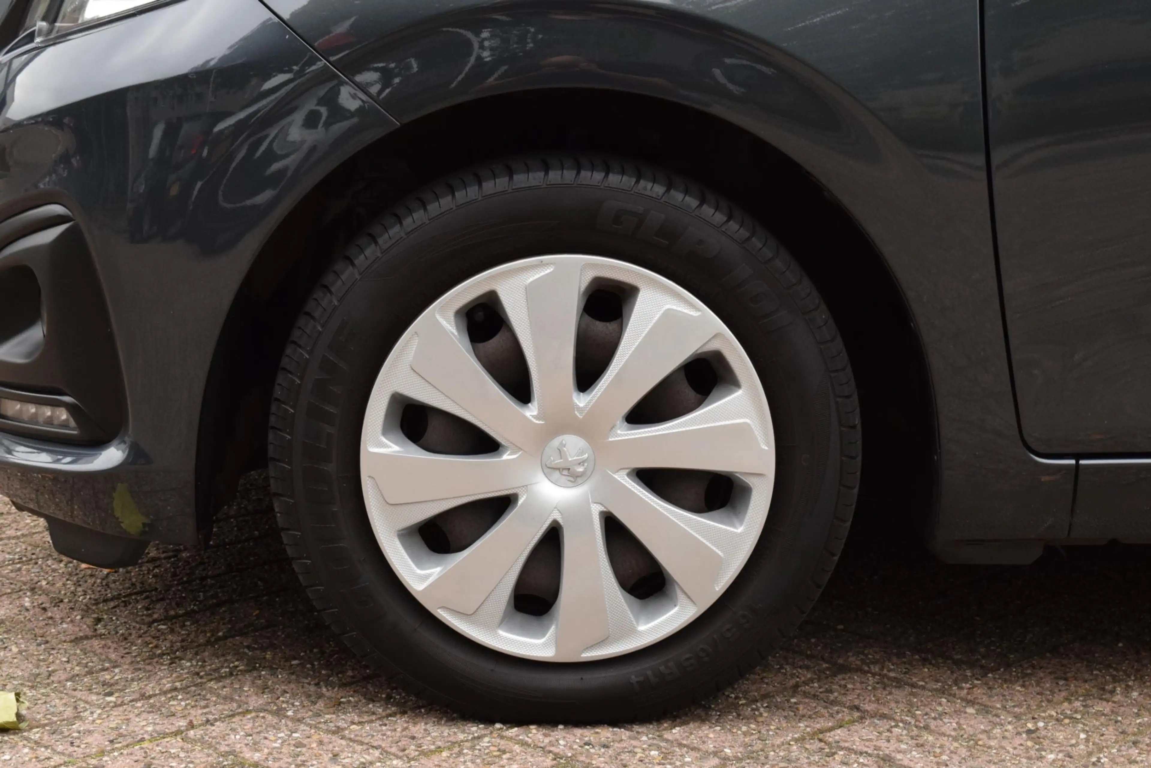 Peugeot 108 1.0 e-VTi Active — photo 9