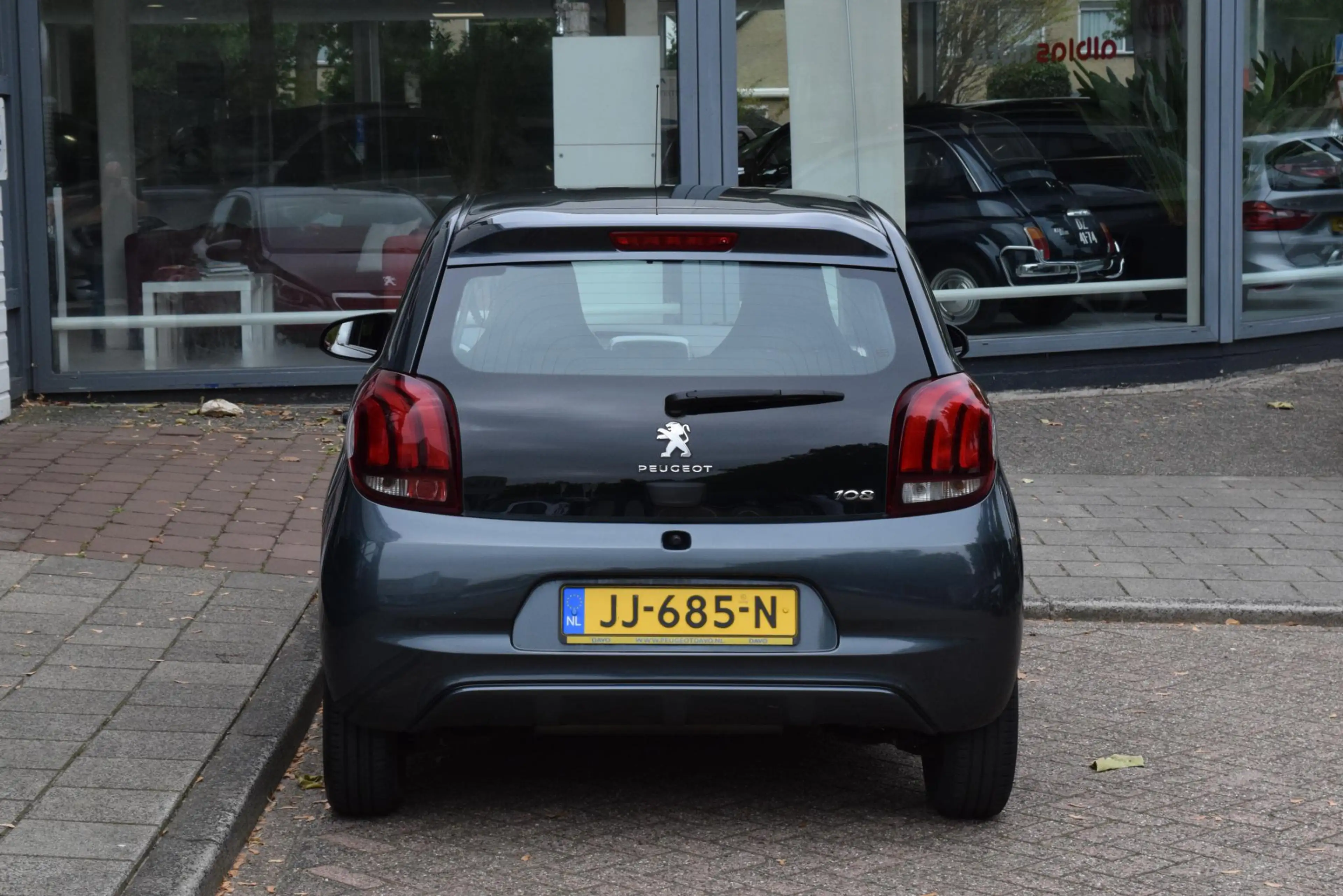Peugeot 108 1.0 e-VTi Active — photo 6