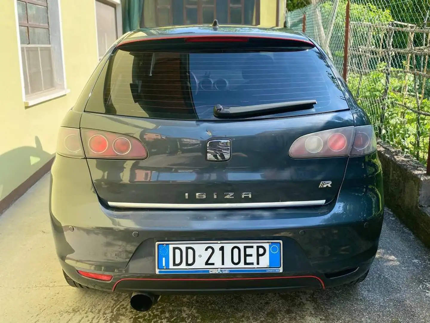 SEAT Ibiza Ibiza 5p 1.4 16v Reference Grigio - 1