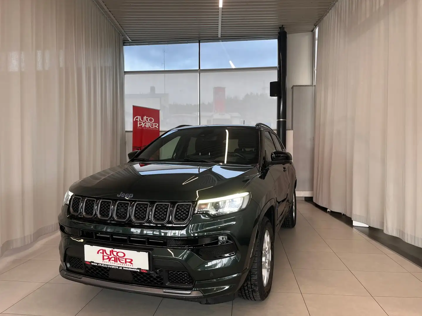 Jeep Compass 1.3 PHEV S AT 4xe Grün - 2