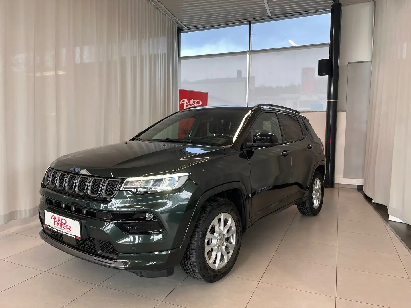 Jeep Compass 1.3 PHEV S AT 4xe Grün - 1