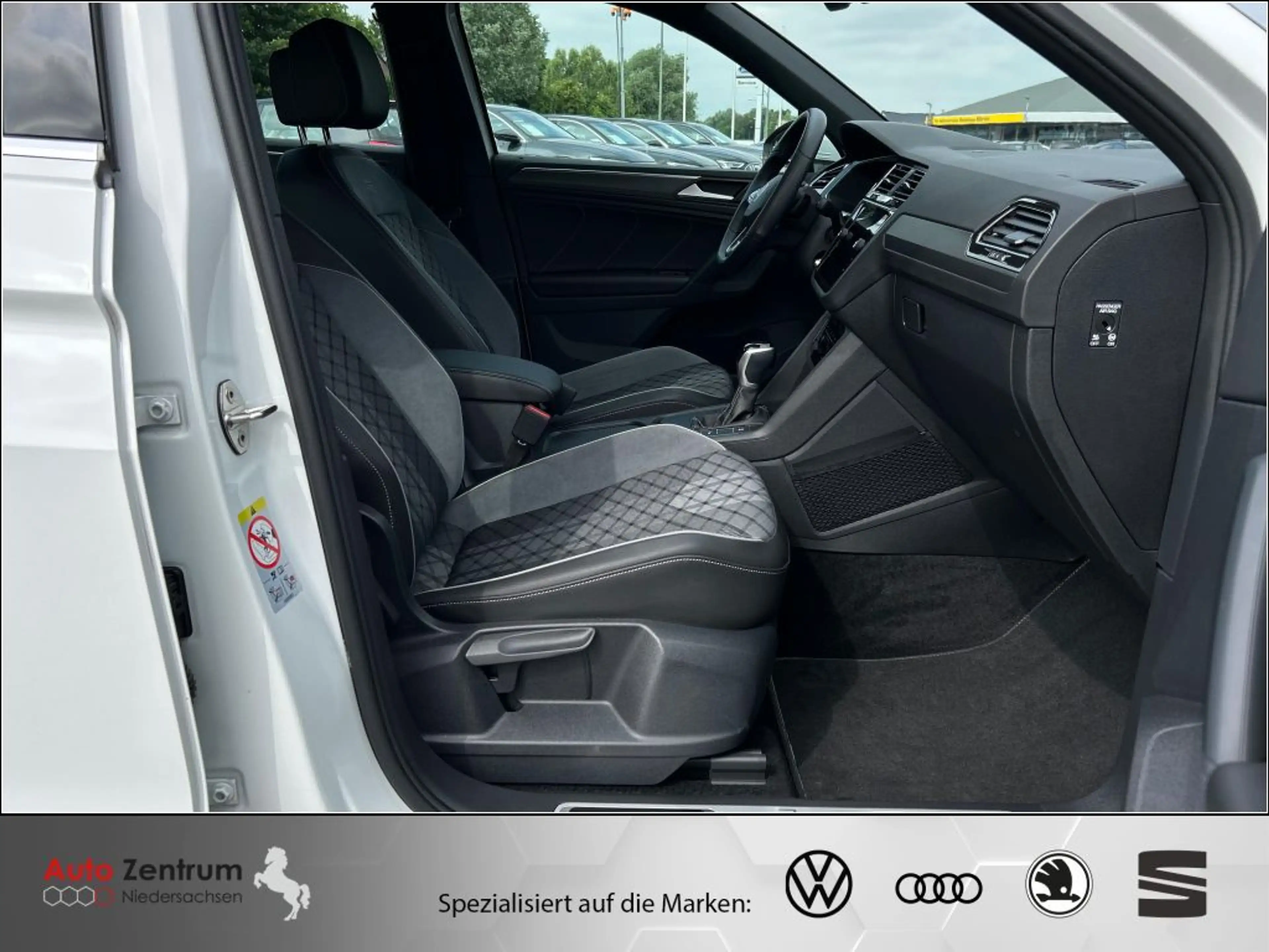 Volkswagen Tiguan 1.5 TSI OPF DSG R-Line — photo 15