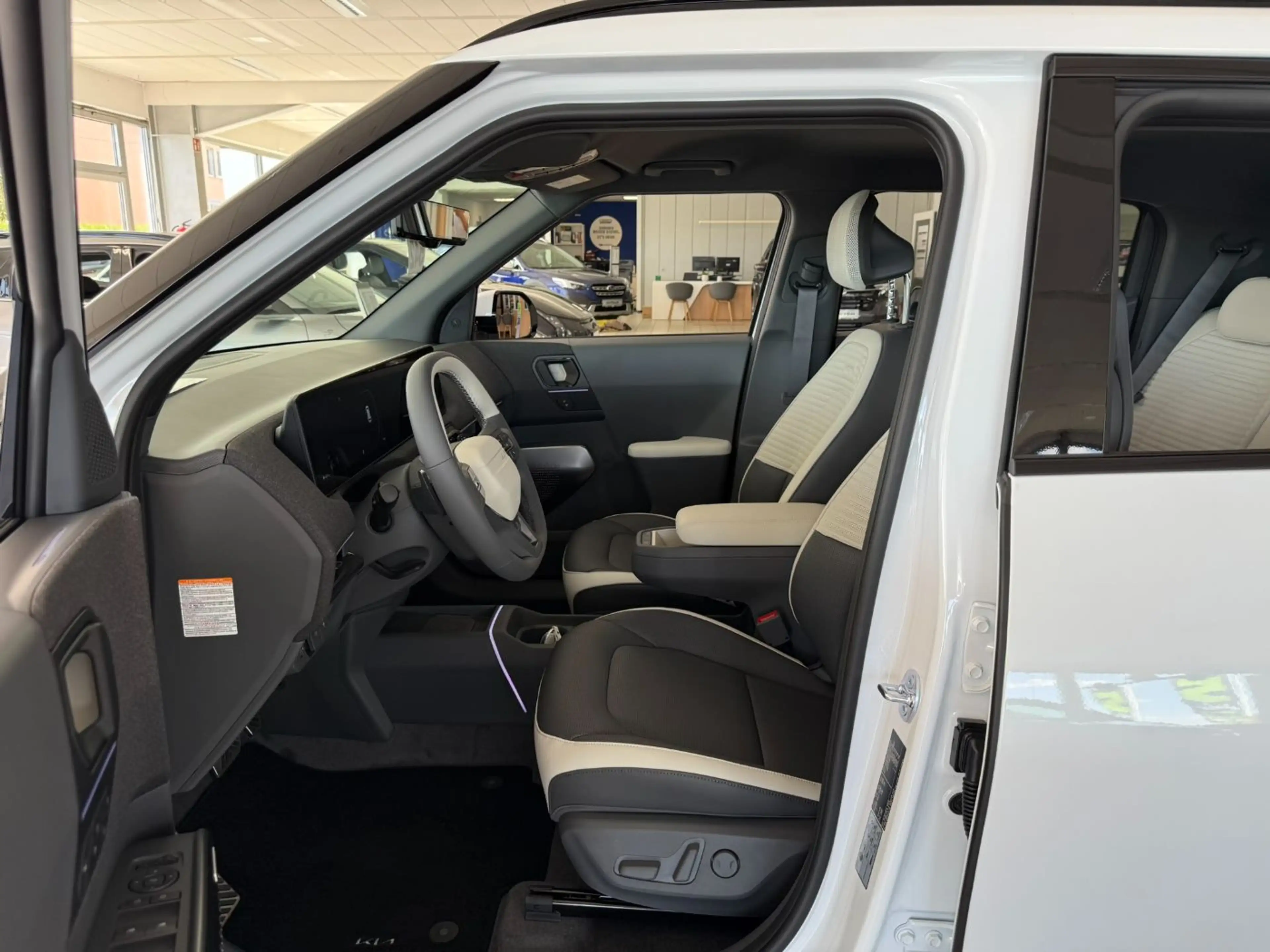 Kia EV2 GT-Line Harman/Kardon, 22kW On-Board Charger — photo 9
