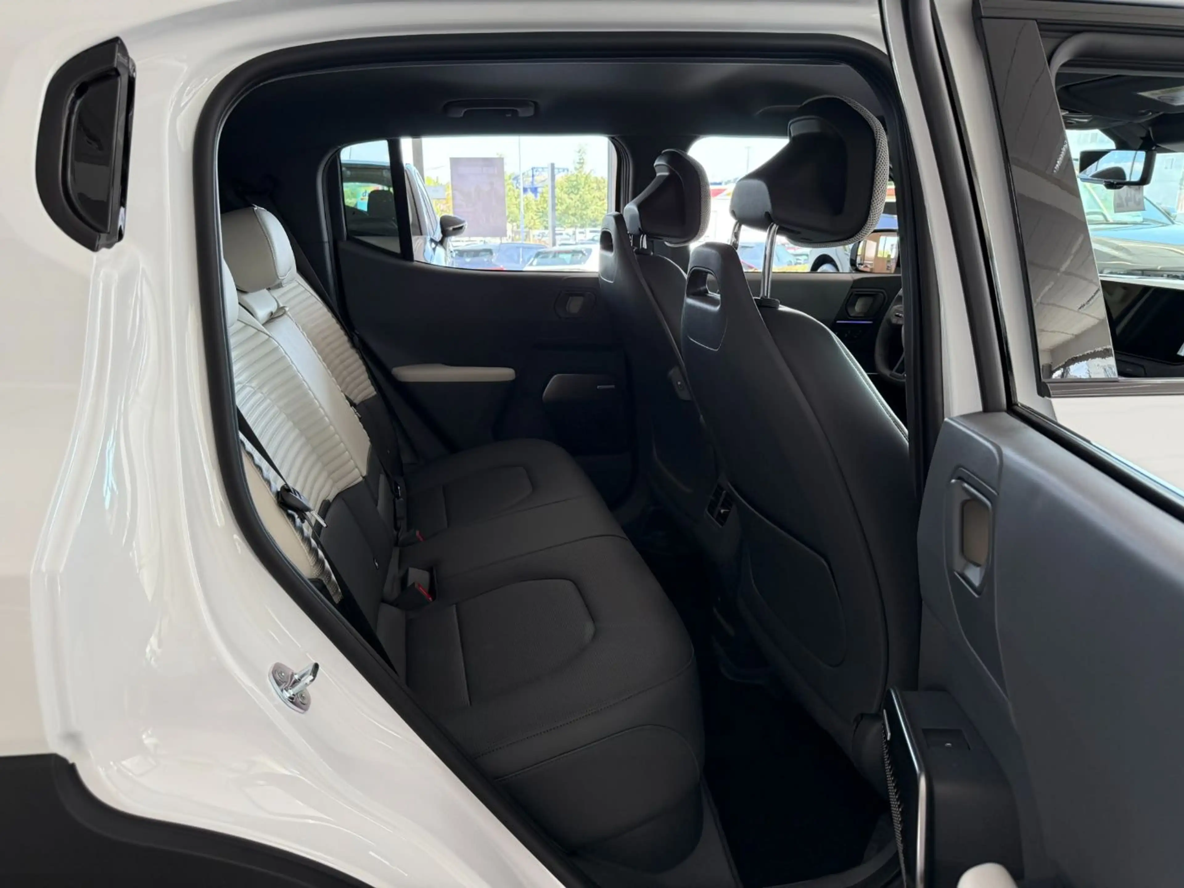 Kia EV2 GT-Line Harman/Kardon, 22kW On-Board Charger — photo 11