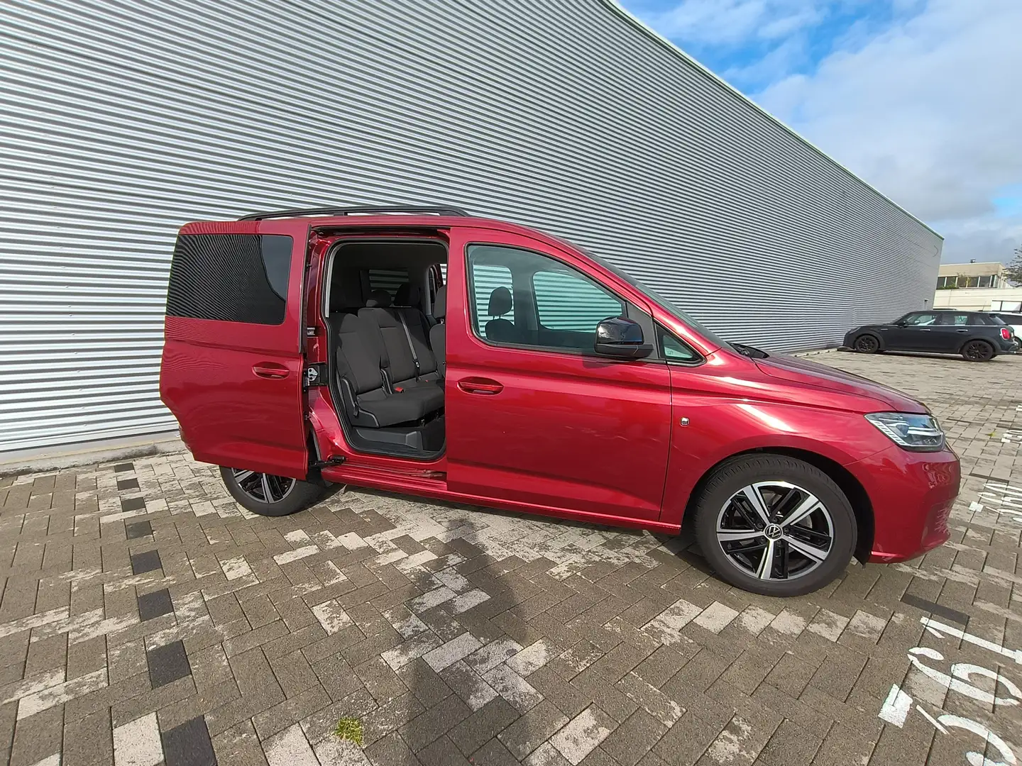 Volkswagen Caddy Caddy 1.5 TSI BMT (5-Si.) Style Rot - 2