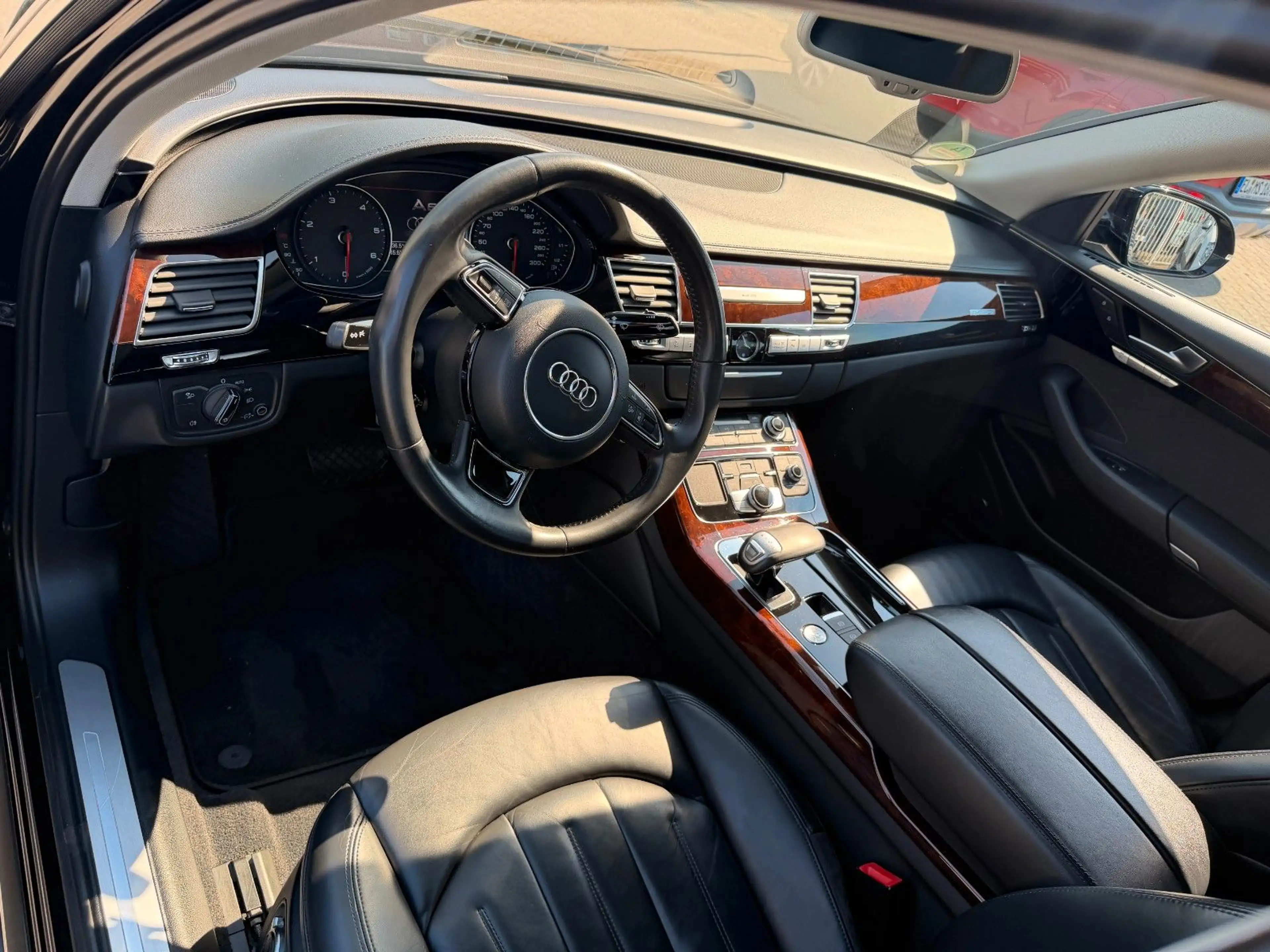 Audi A8 3.0 TDI quattro — photo 8
