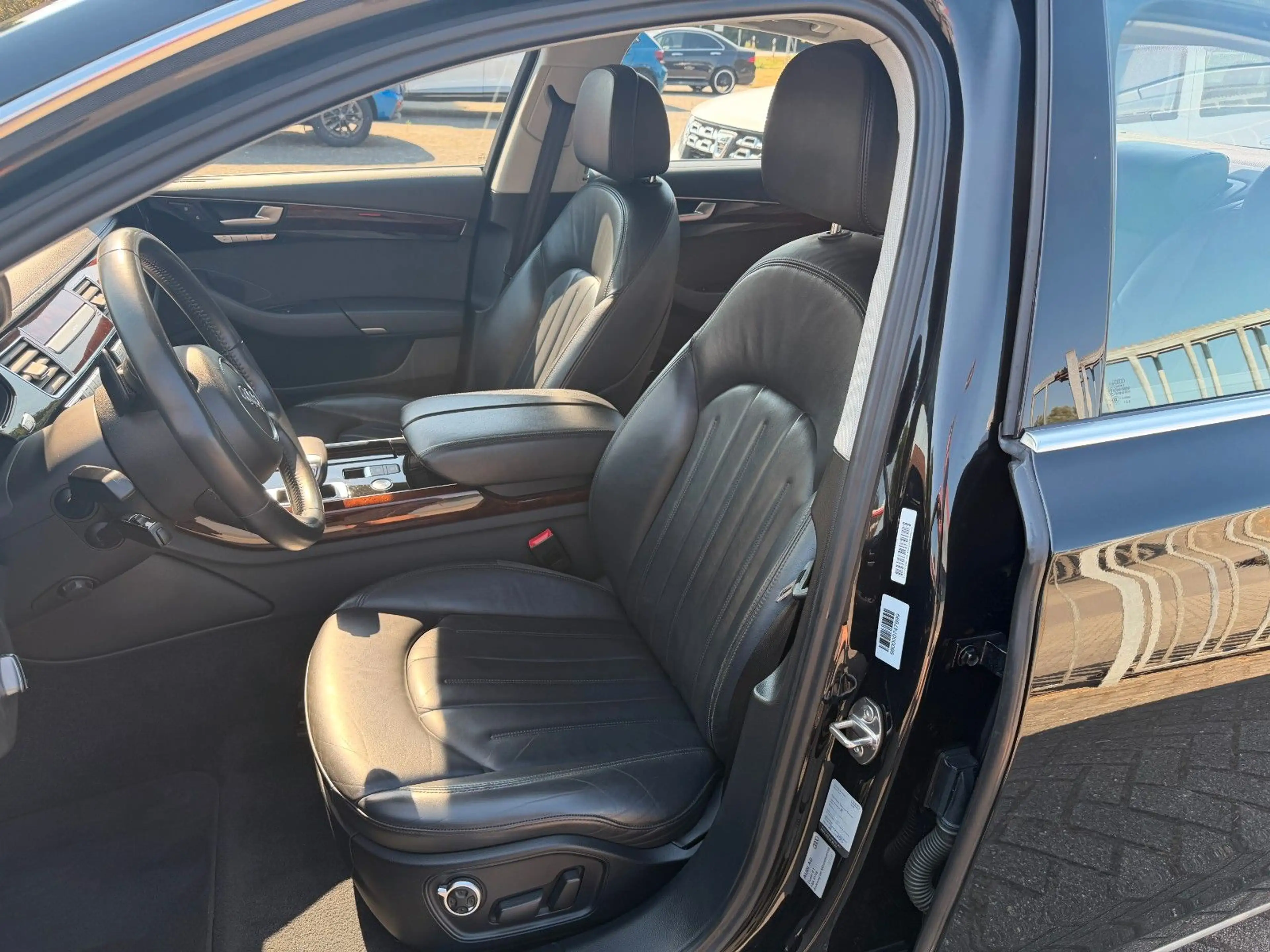 Audi A8 3.0 TDI quattro — photo 12