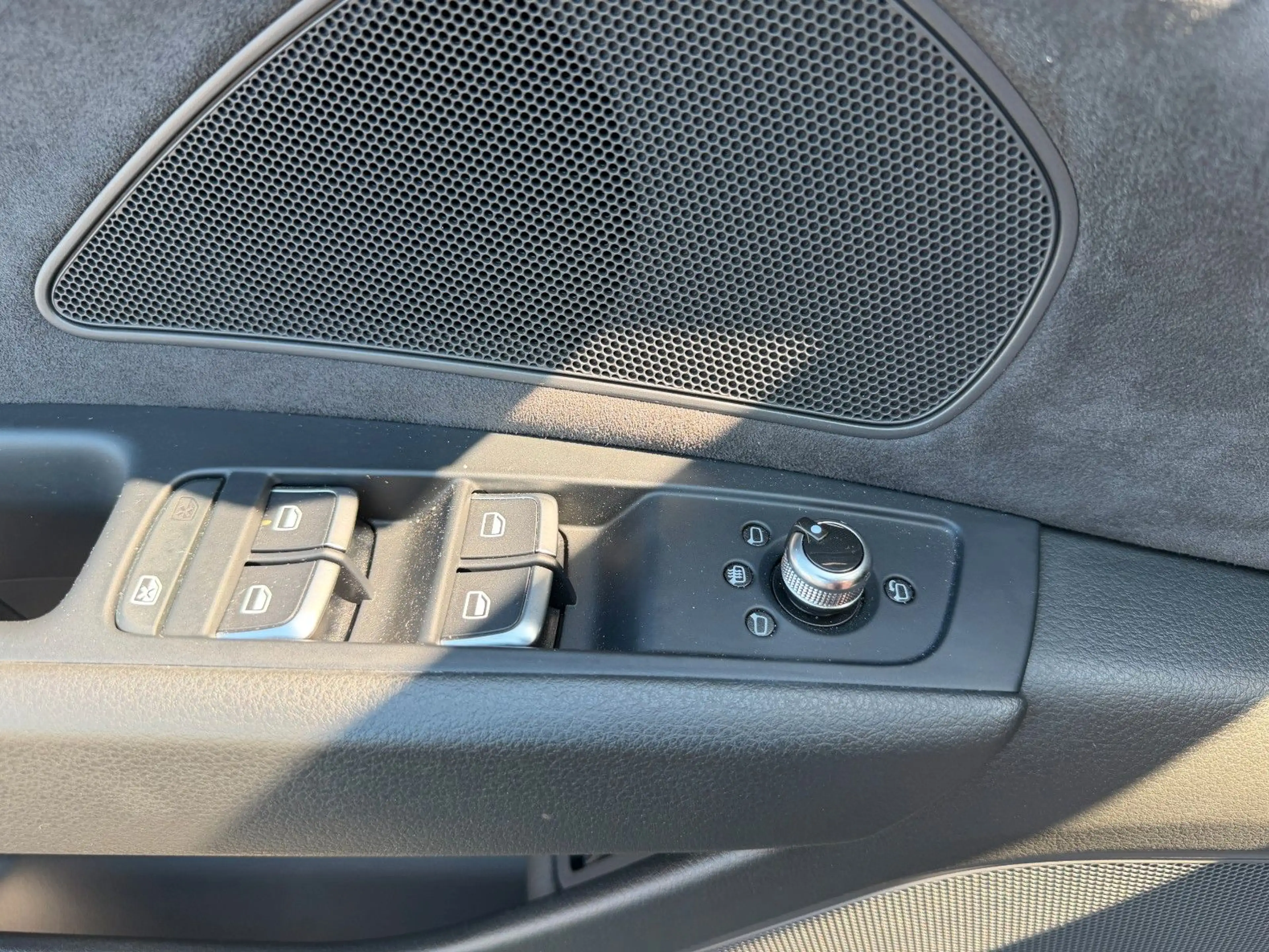 Audi A8 3.0 TDI quattro — photo 19