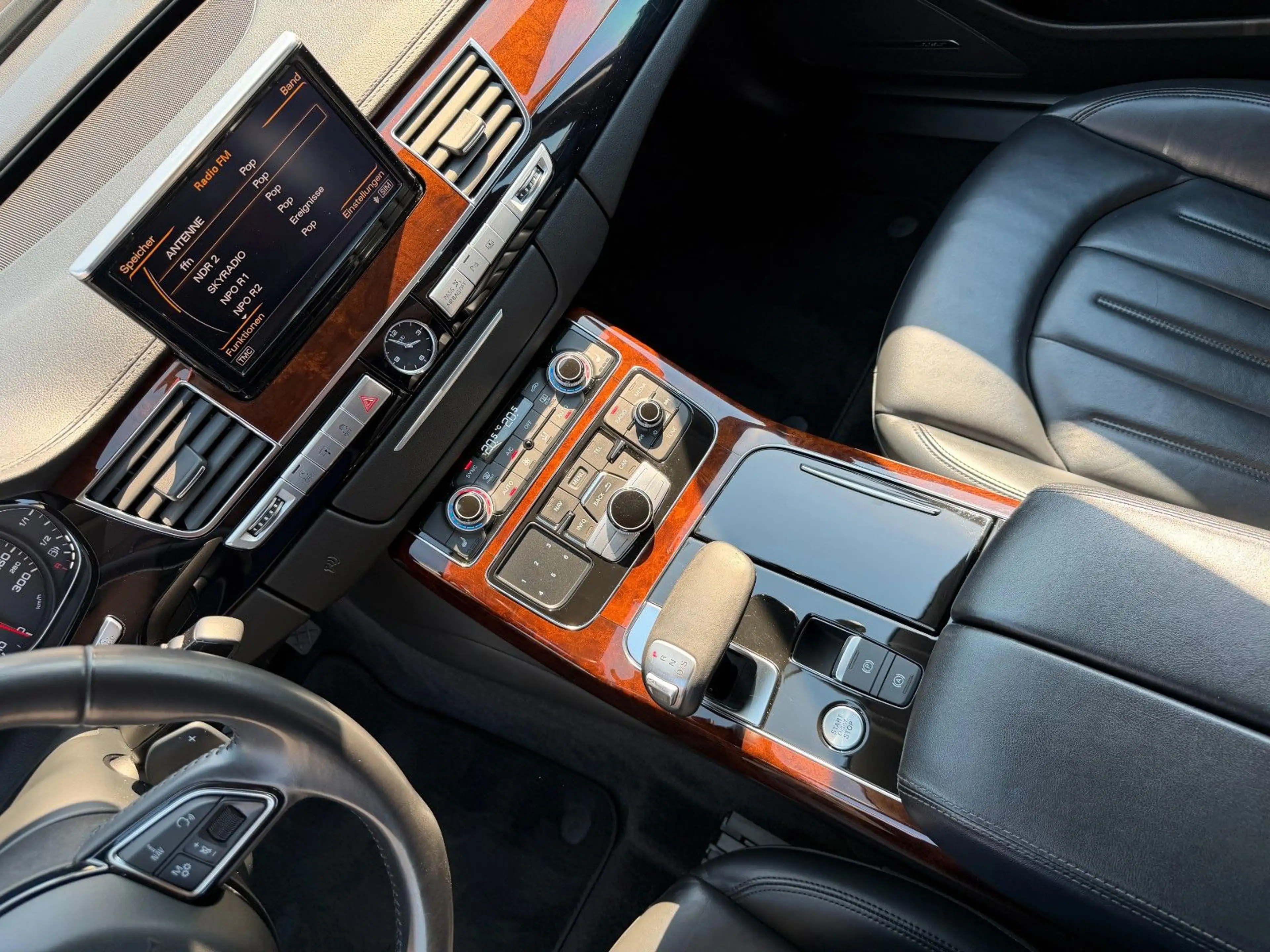 Audi A8 3.0 TDI quattro — photo 17