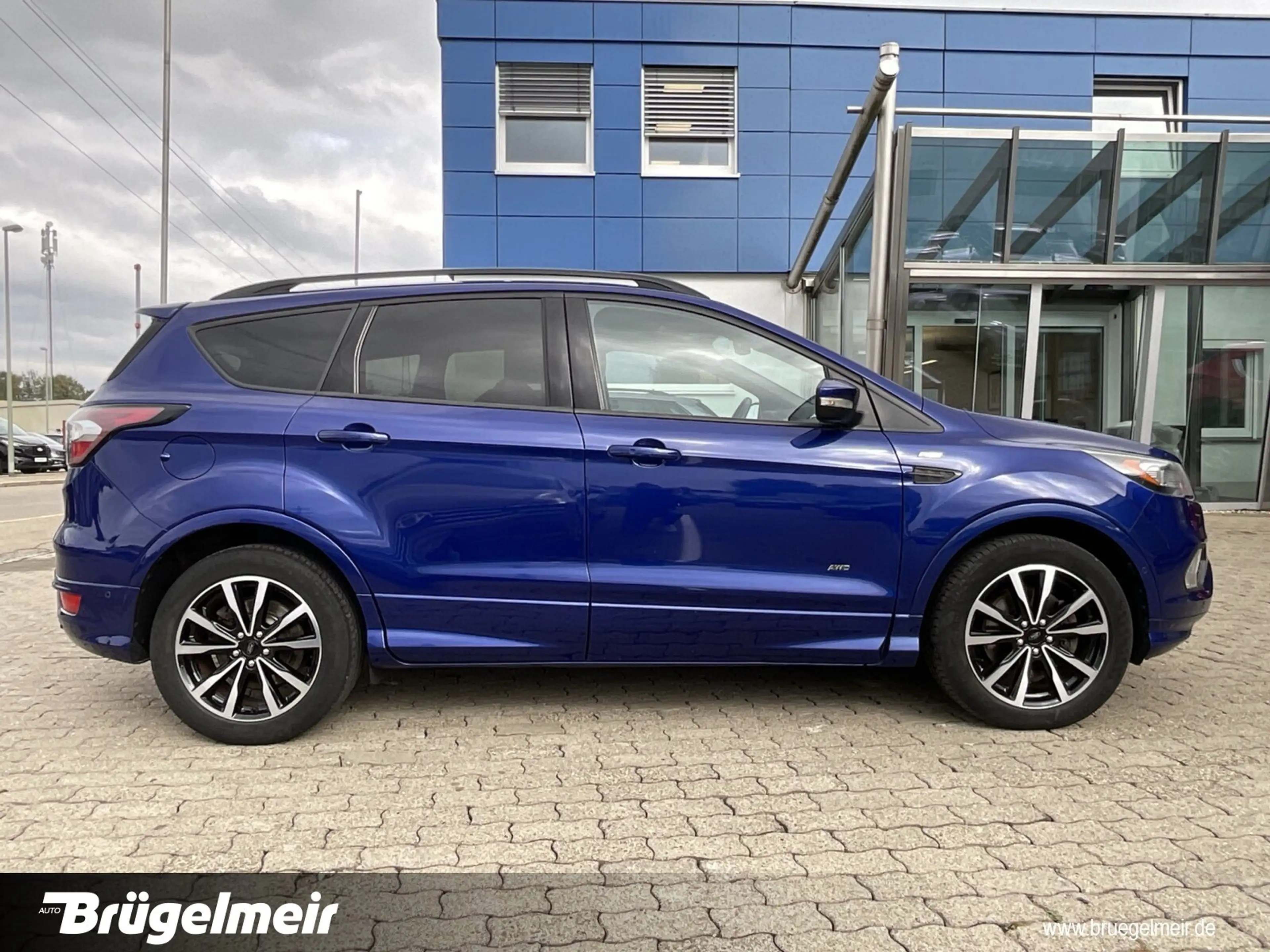 Ford Kuga 1.5 Autom. ST-Line 4x4+AHK+NAV+PANO+KAM+18"  BC/Dachrel./eFH./NSW/Schadstoffarm nach Abgasnorm Euro 6 — photo 5