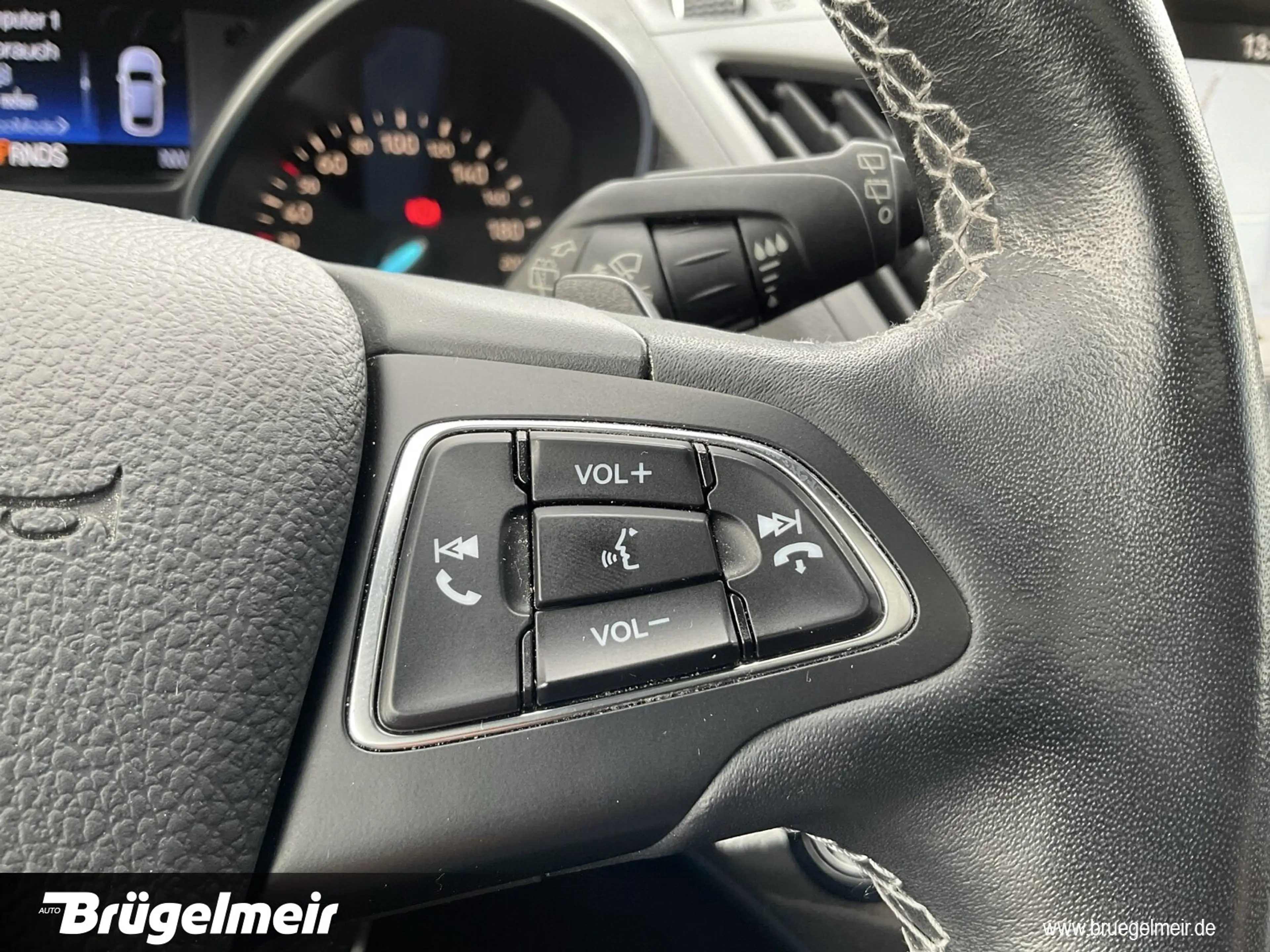 Ford Kuga 1.5 Autom. ST-Line 4x4+AHK+NAV+PANO+KAM+18"  BC/Dachrel./eFH./NSW/Schadstoffarm nach Abgasnorm Euro 6 — photo 18